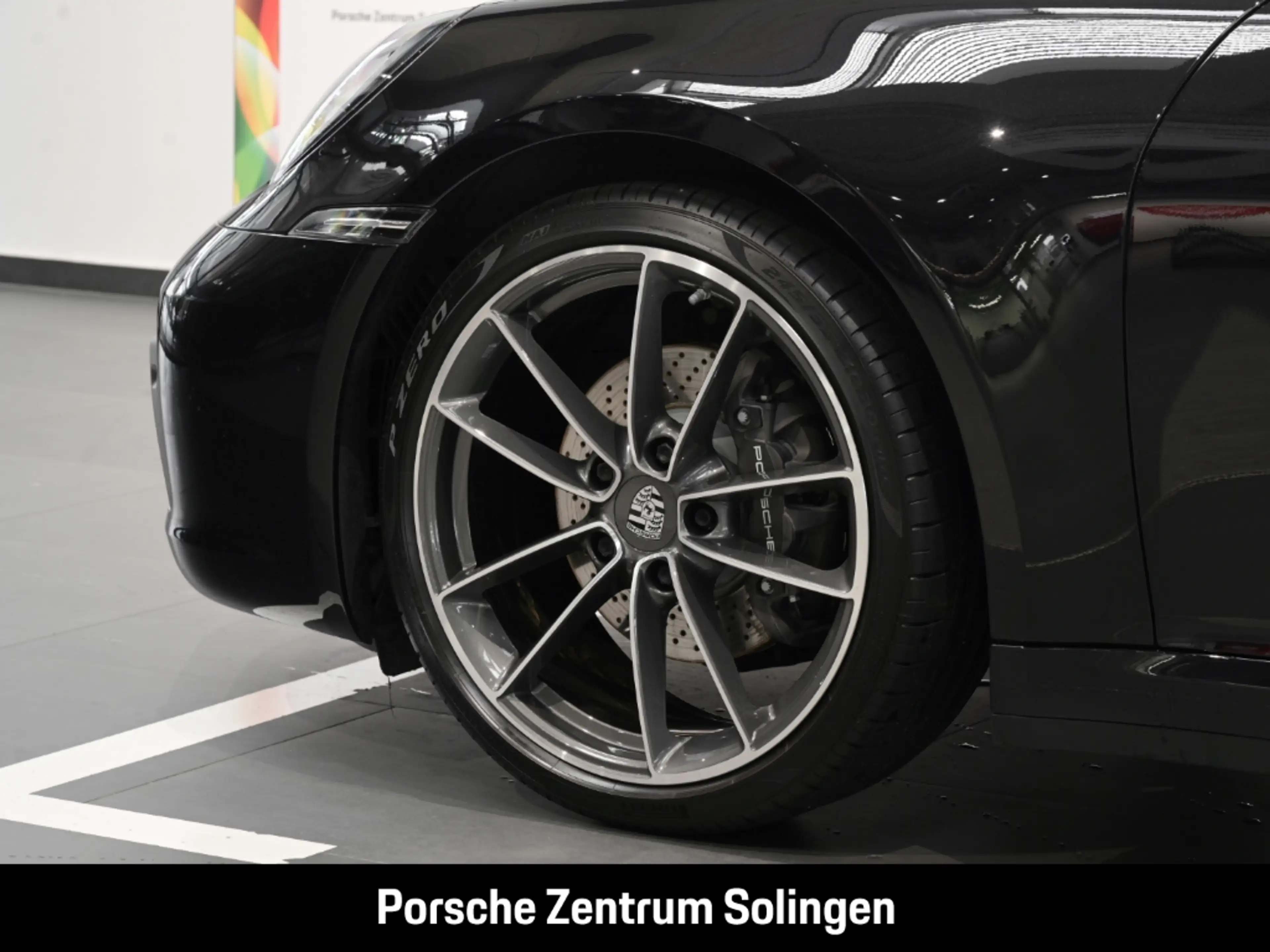 Porsche 911 Carrera 4 Cabriolet Bose Sportabgas Chrono LED — photo 10