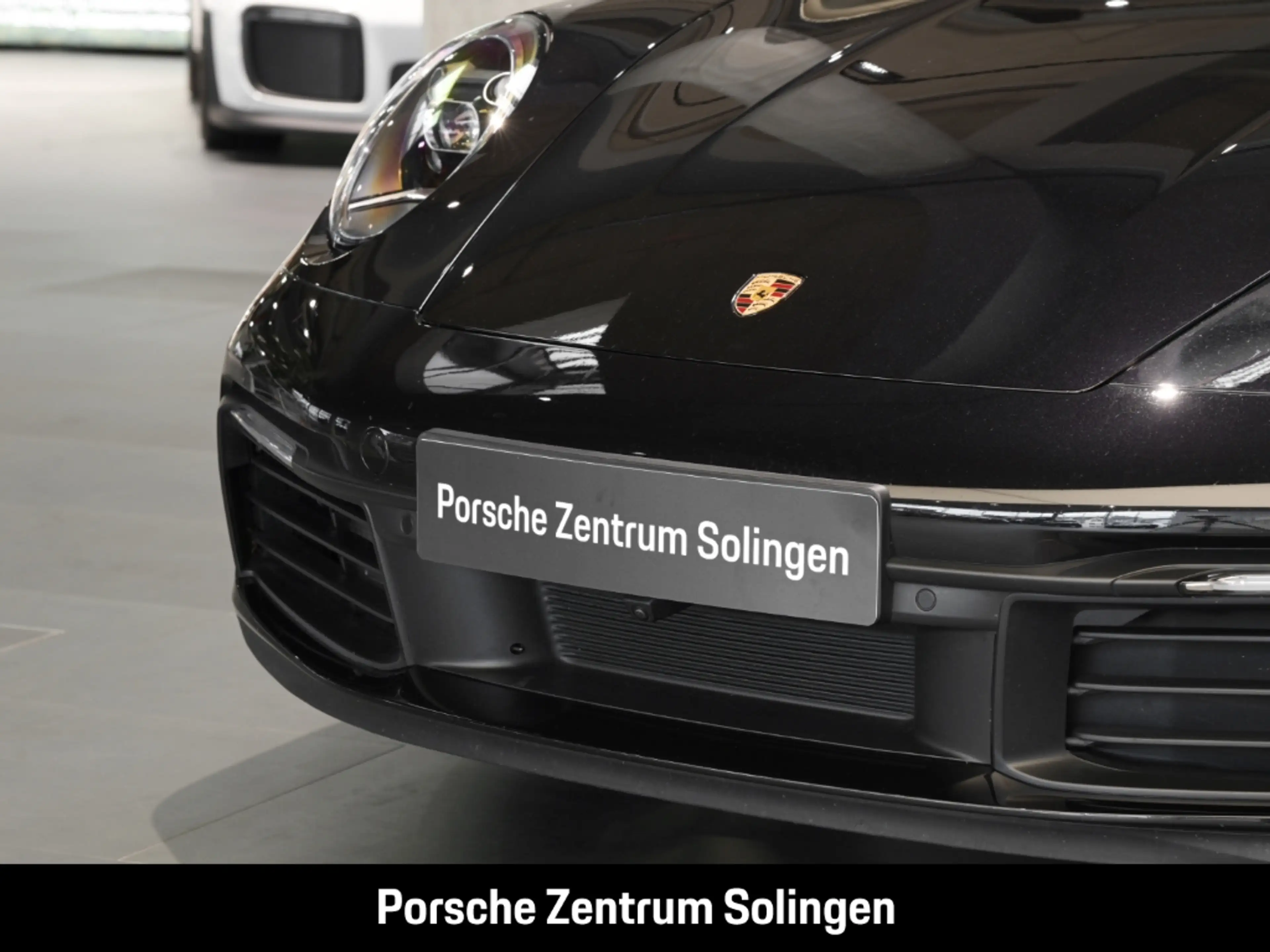 Porsche 911 Carrera 4 Cabriolet Bose Sportabgas Chrono LED — photo 7