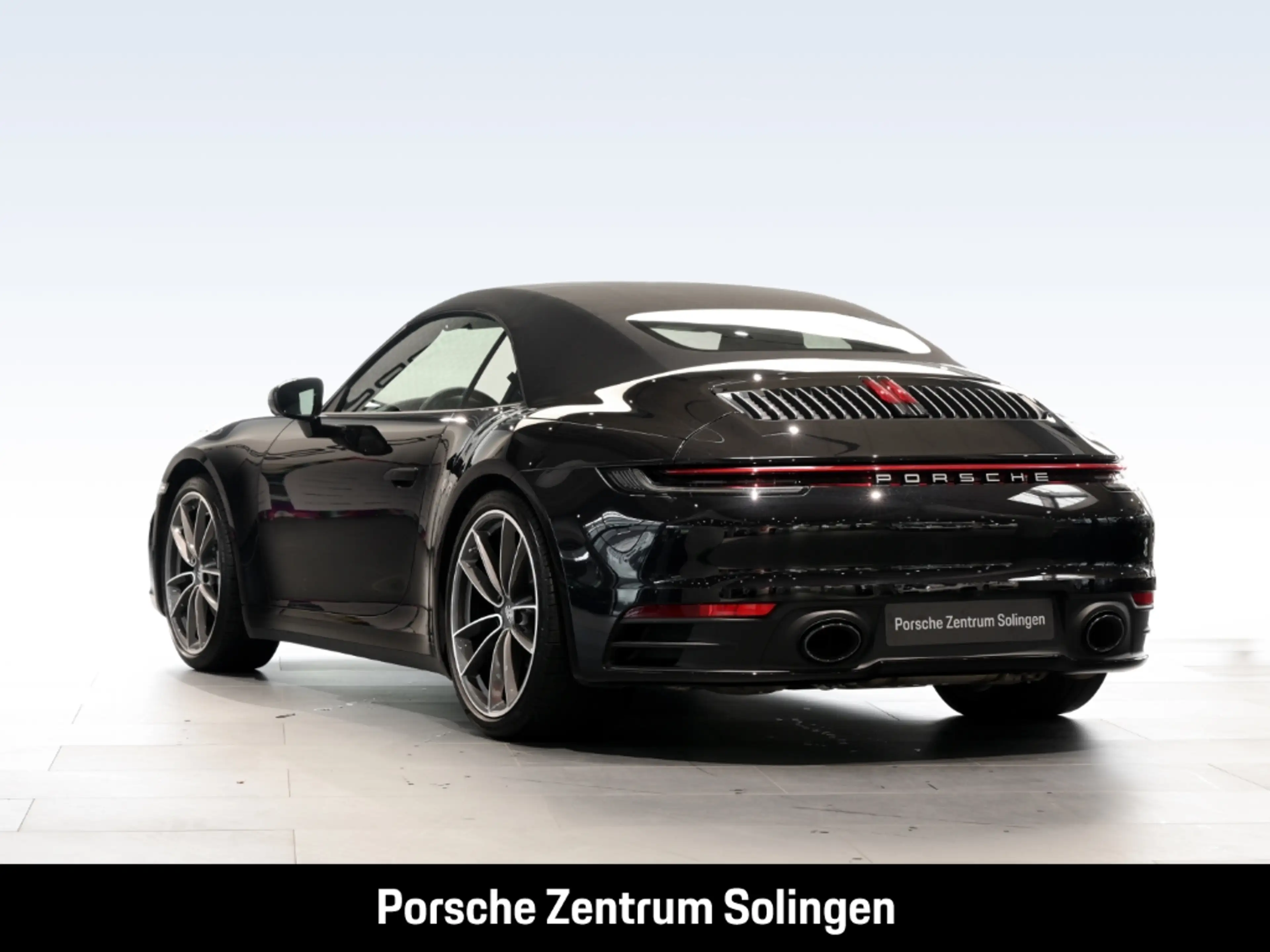 Porsche 911 Carrera 4 Cabriolet Bose Sportabgas Chrono LED — photo 3