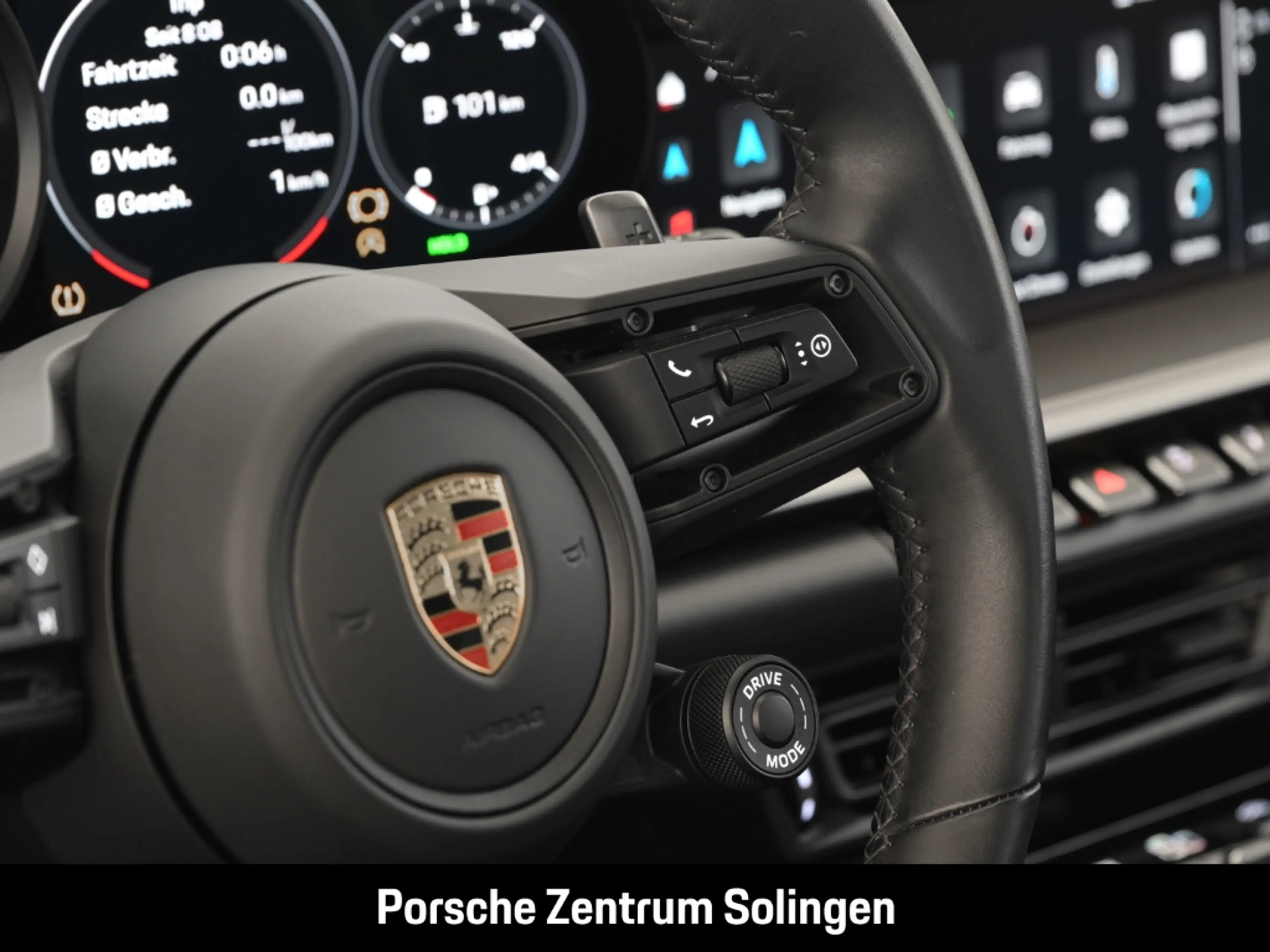 Porsche 911 Carrera 4 Cabriolet Bose Sportabgas Chrono LED — photo 12
