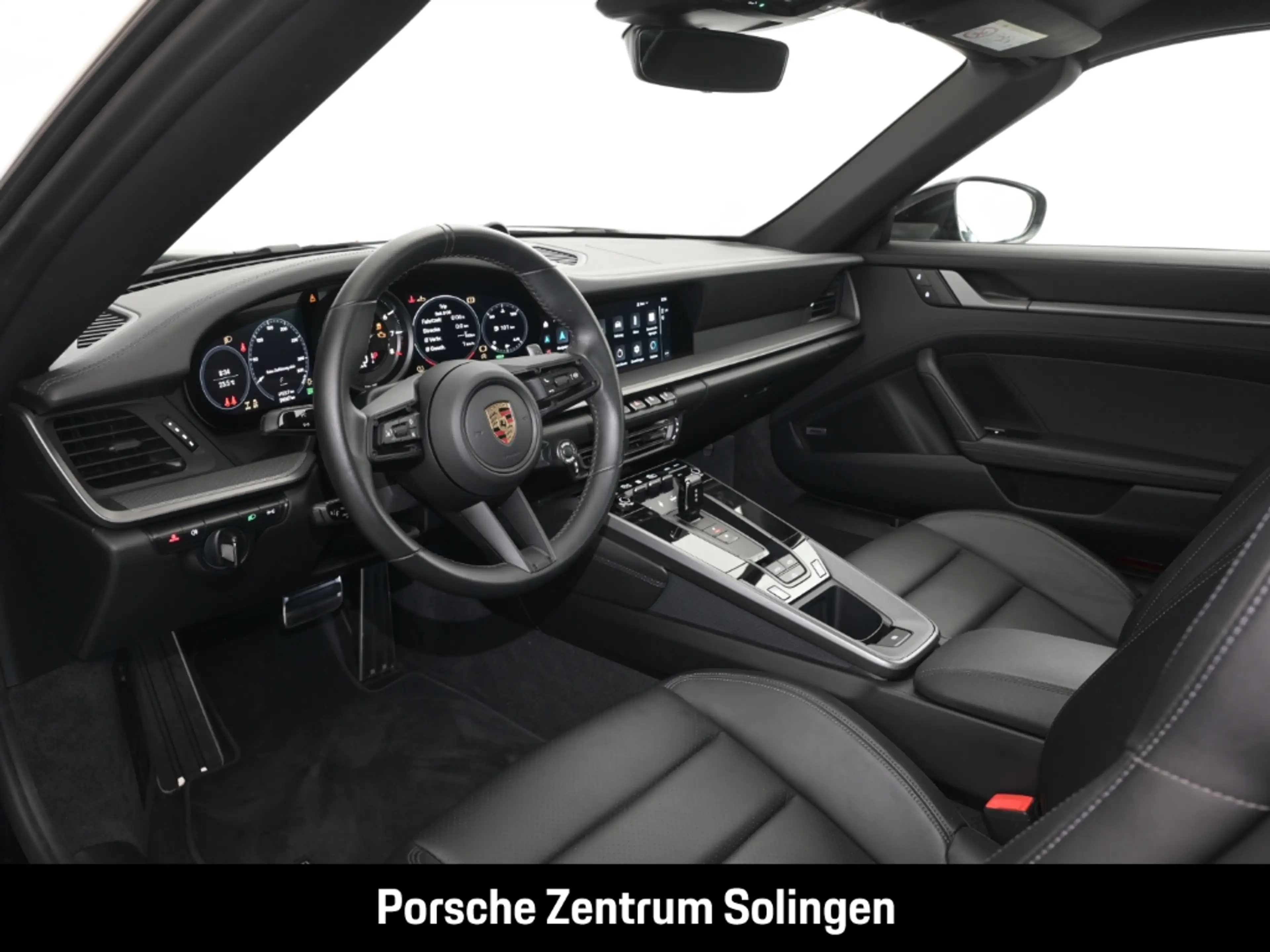 Porsche 911 Carrera 4 Cabriolet Bose Sportabgas Chrono LED — photo 11