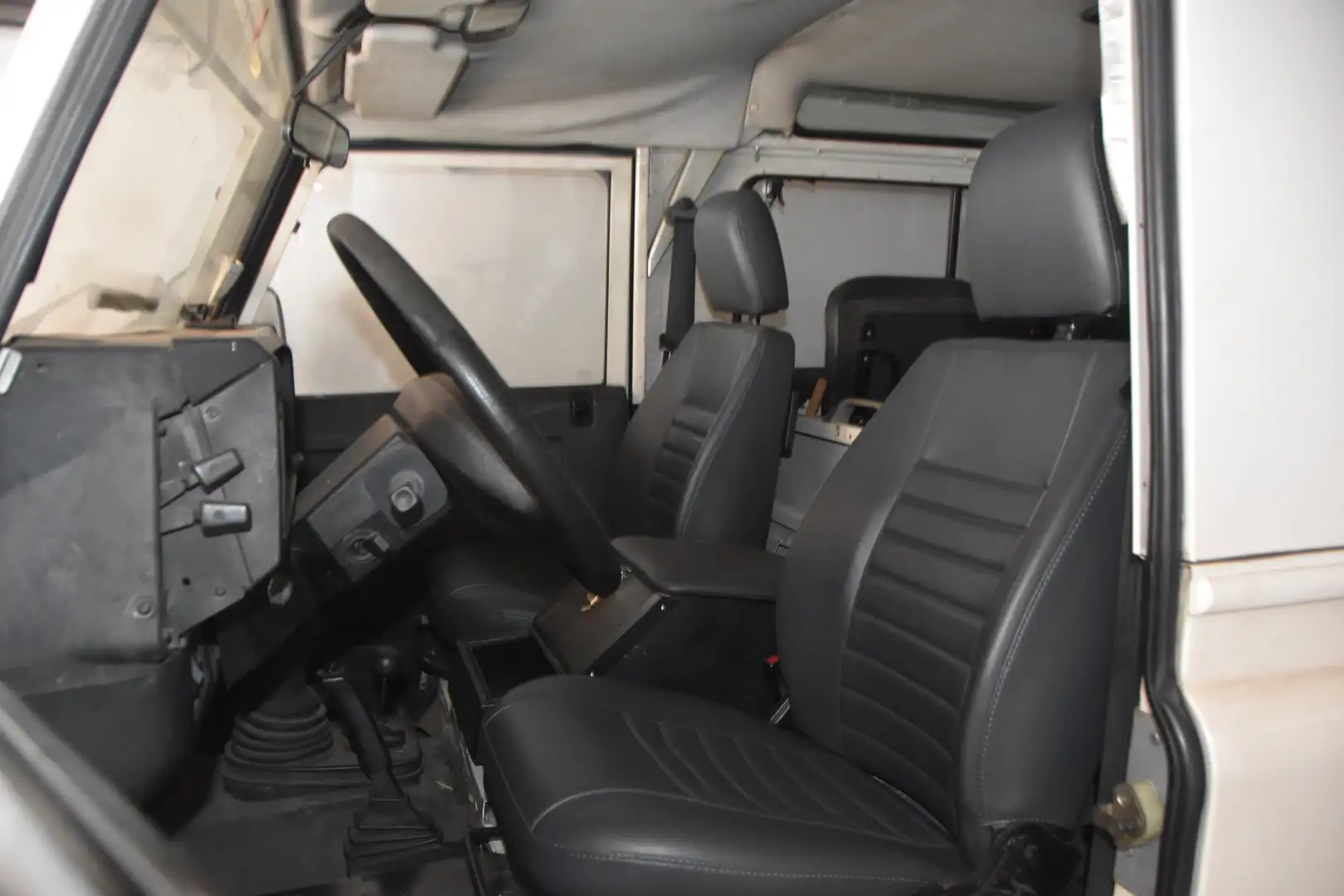 Land Rover Defender 90 2.5 tdi Hard Top Blanc - 2