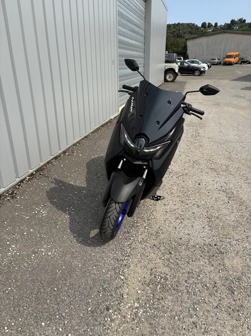 Yamaha NMAX Fekete - 1