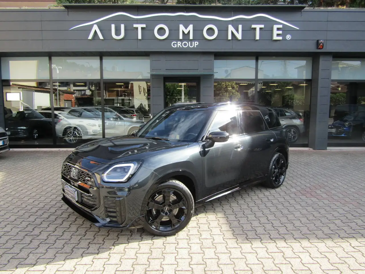 MINI Countryman C 1.5 BENZ. JCW AUTO,TETTO,HUD,FARI LED,CERCHI 20'' — photo 1 of 15