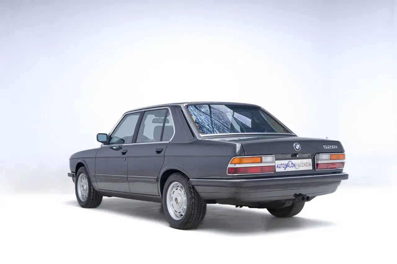 BMW 528i Aut., foto 6