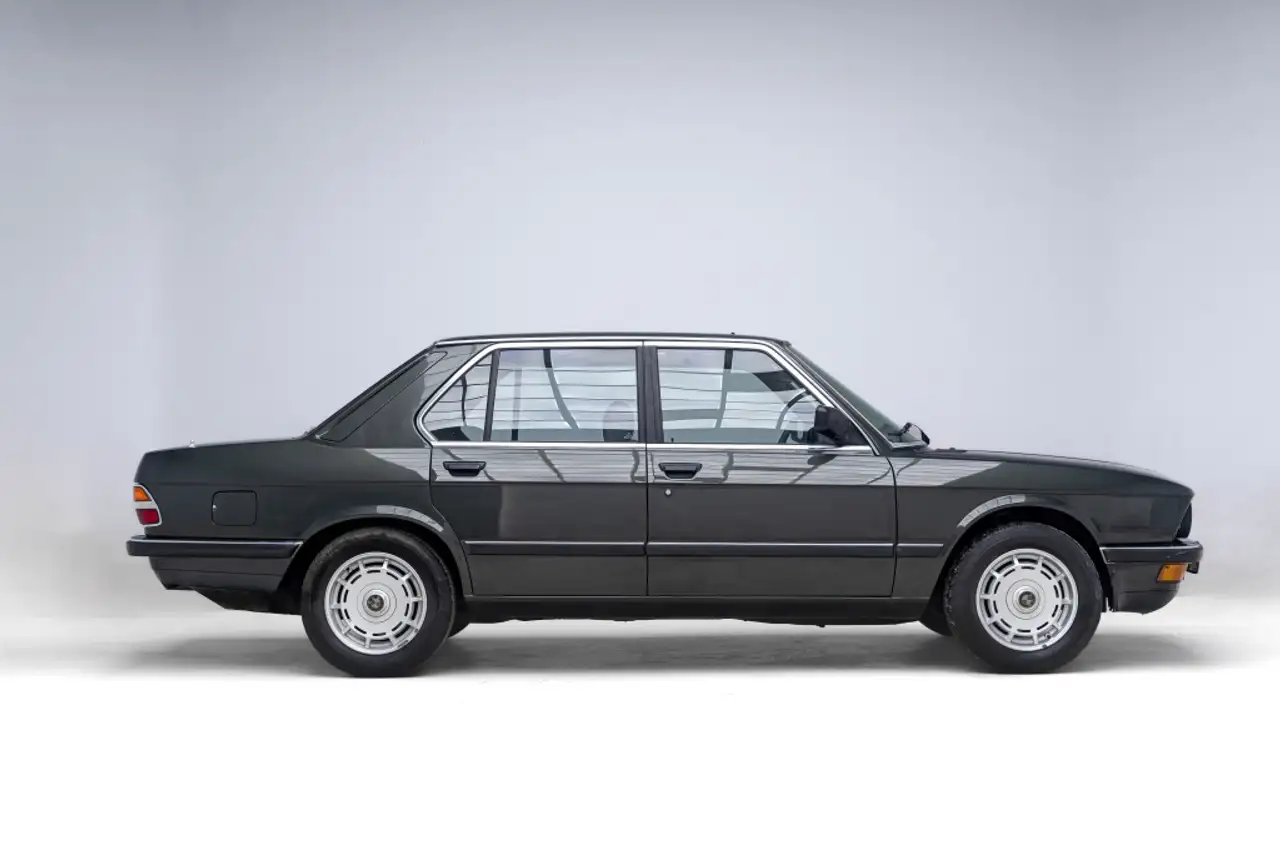 BMW 528i Aut., foto 3