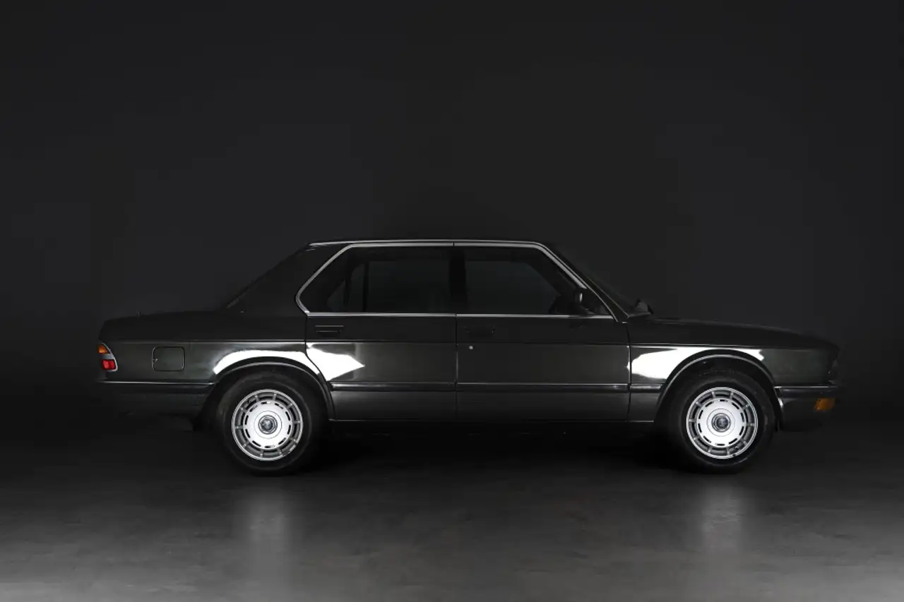 BMW 528i Aut., foto 2