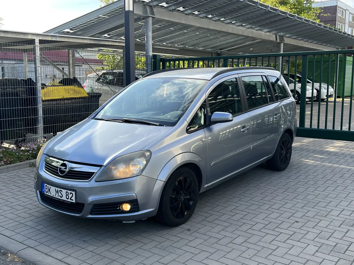 Opel Zafira 1.9 CDTI Edition - 1