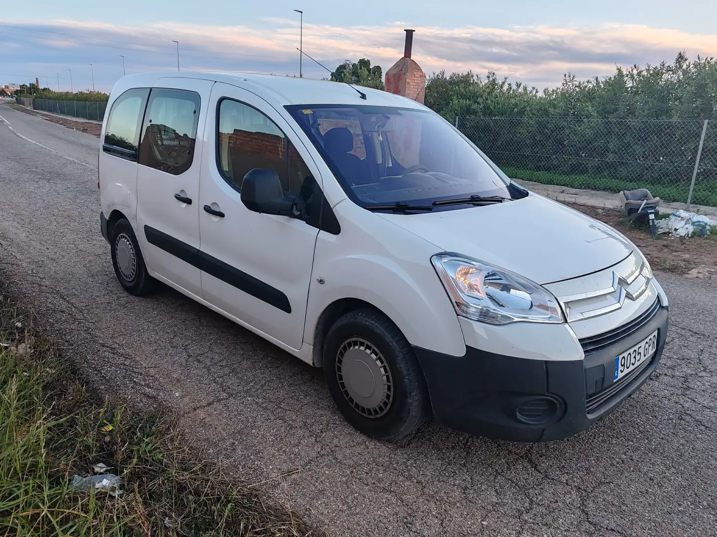 Citroen Berlingo Berlingo First Combi 1.6HDI SX SX Blanco - 2