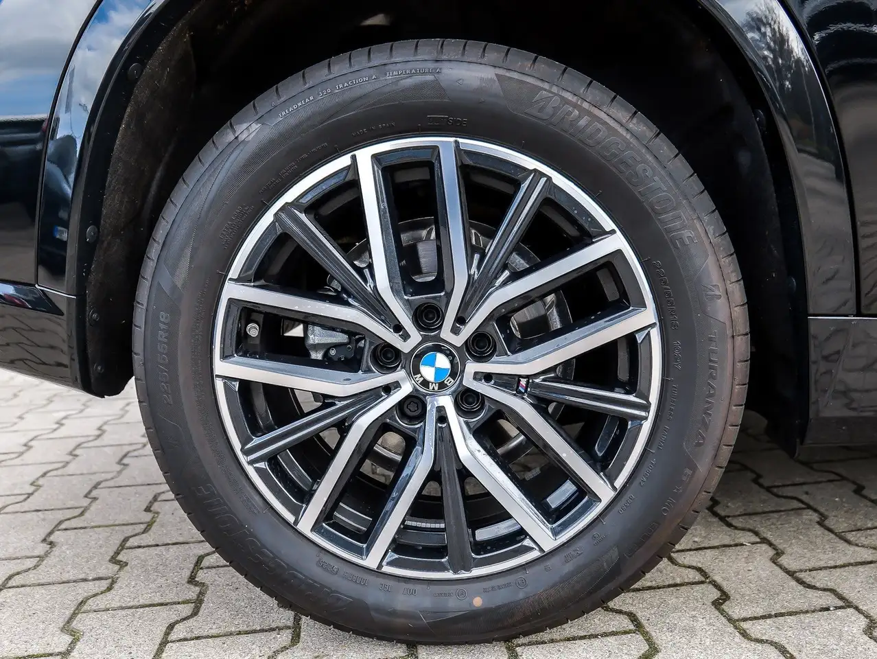 BMW X1 sDrive18i M Sport RFK NAVI LED Sound Syst. 4
