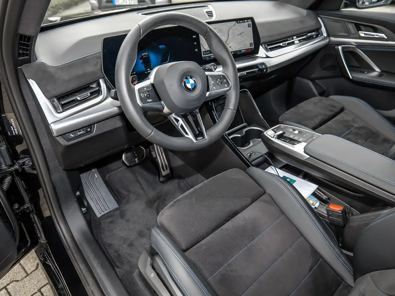 BMW X1 sDrive18i M Sport RFK NAVI LED Sound Syst. 16