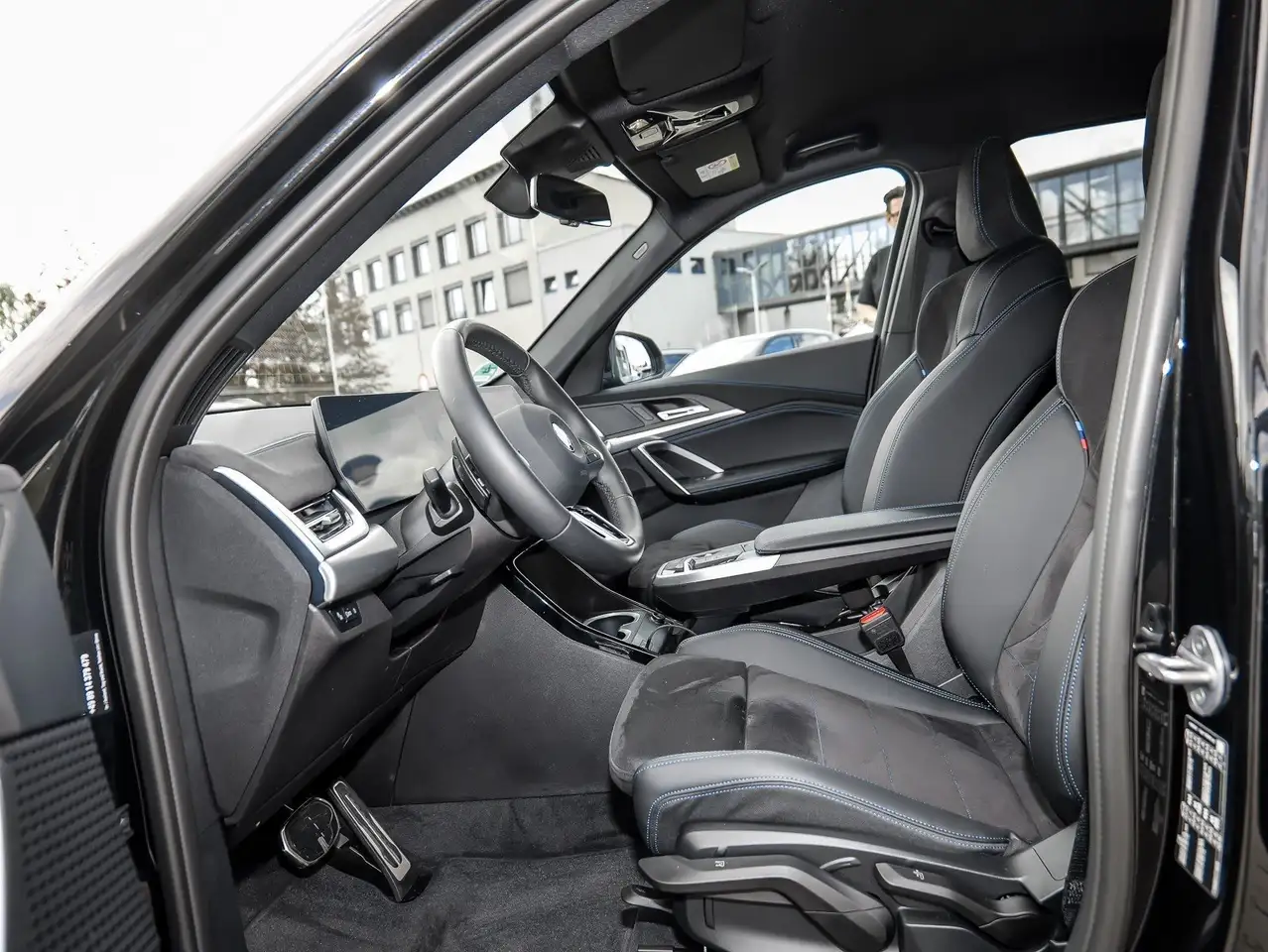 BMW X1 sDrive18i M Sport RFK NAVI LED Sound Syst. 5