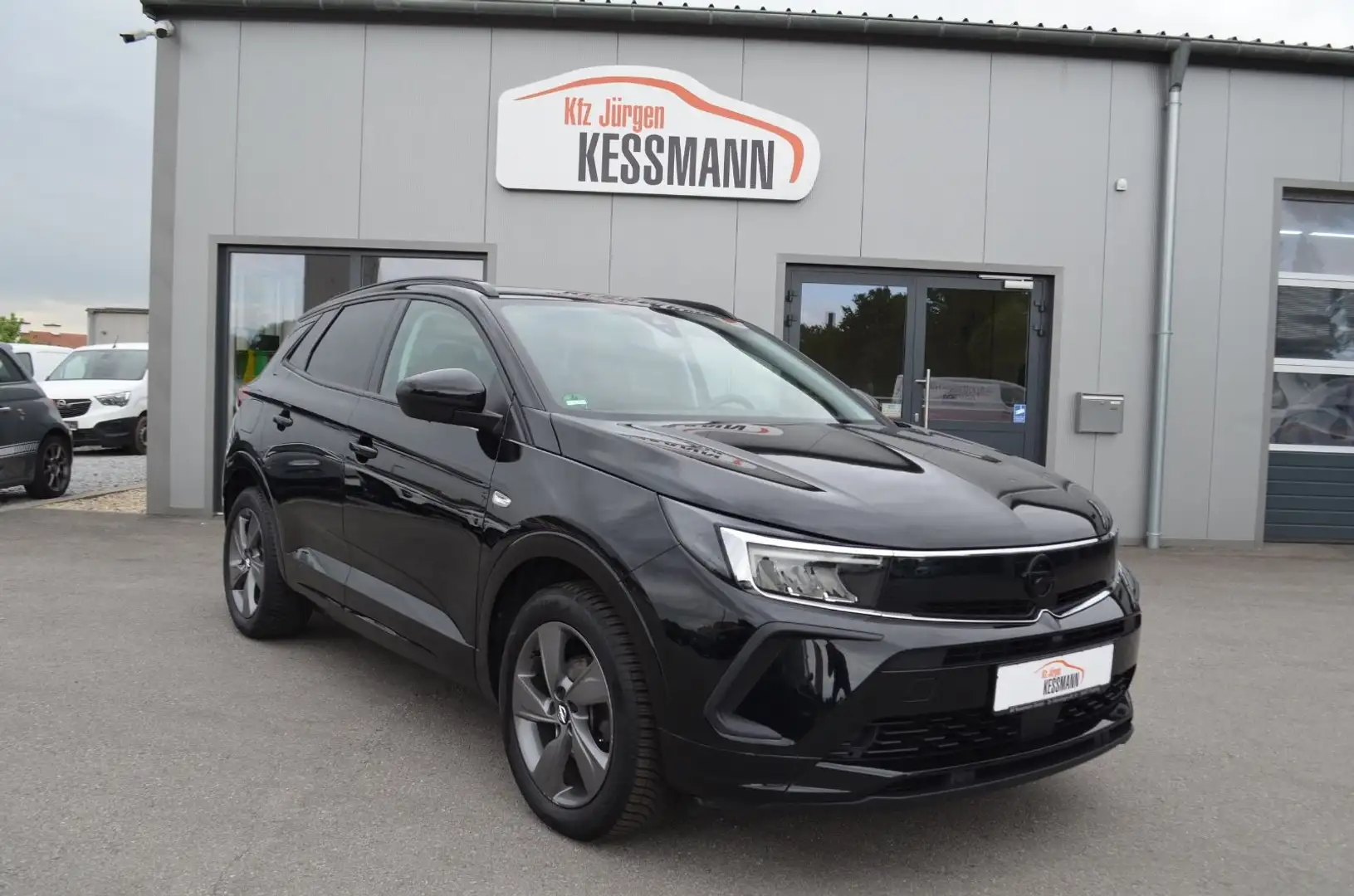 Opel Grandland X GS Line Schwarz - 1