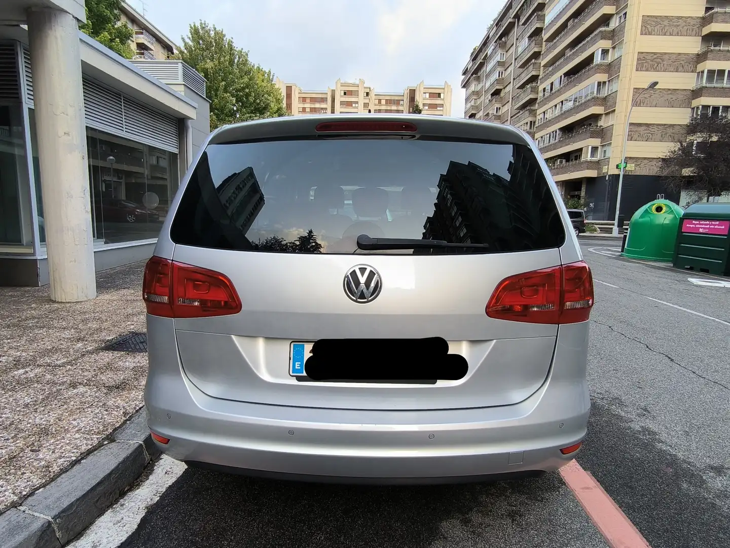 Volkswagen Sharan Sharan 2.0TDI Sport BMT DSG 177 Sport Plateado - 2