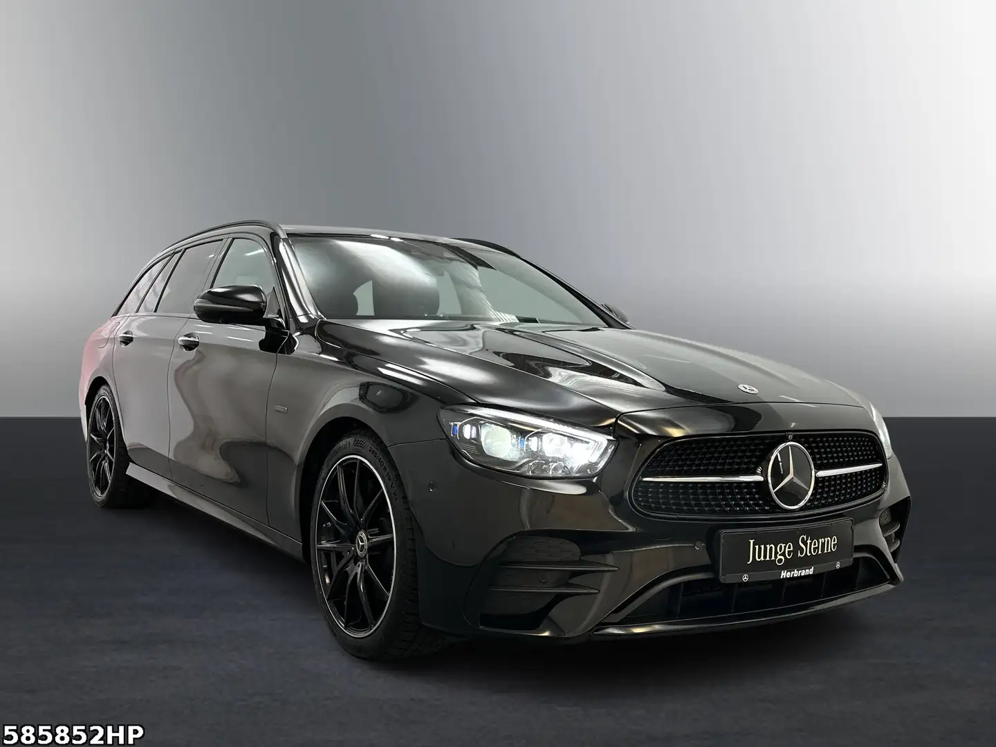 Mercedes-Benz E 220 d T AMG *Night Edition AHK DISTRONIC 360° Noir - 2