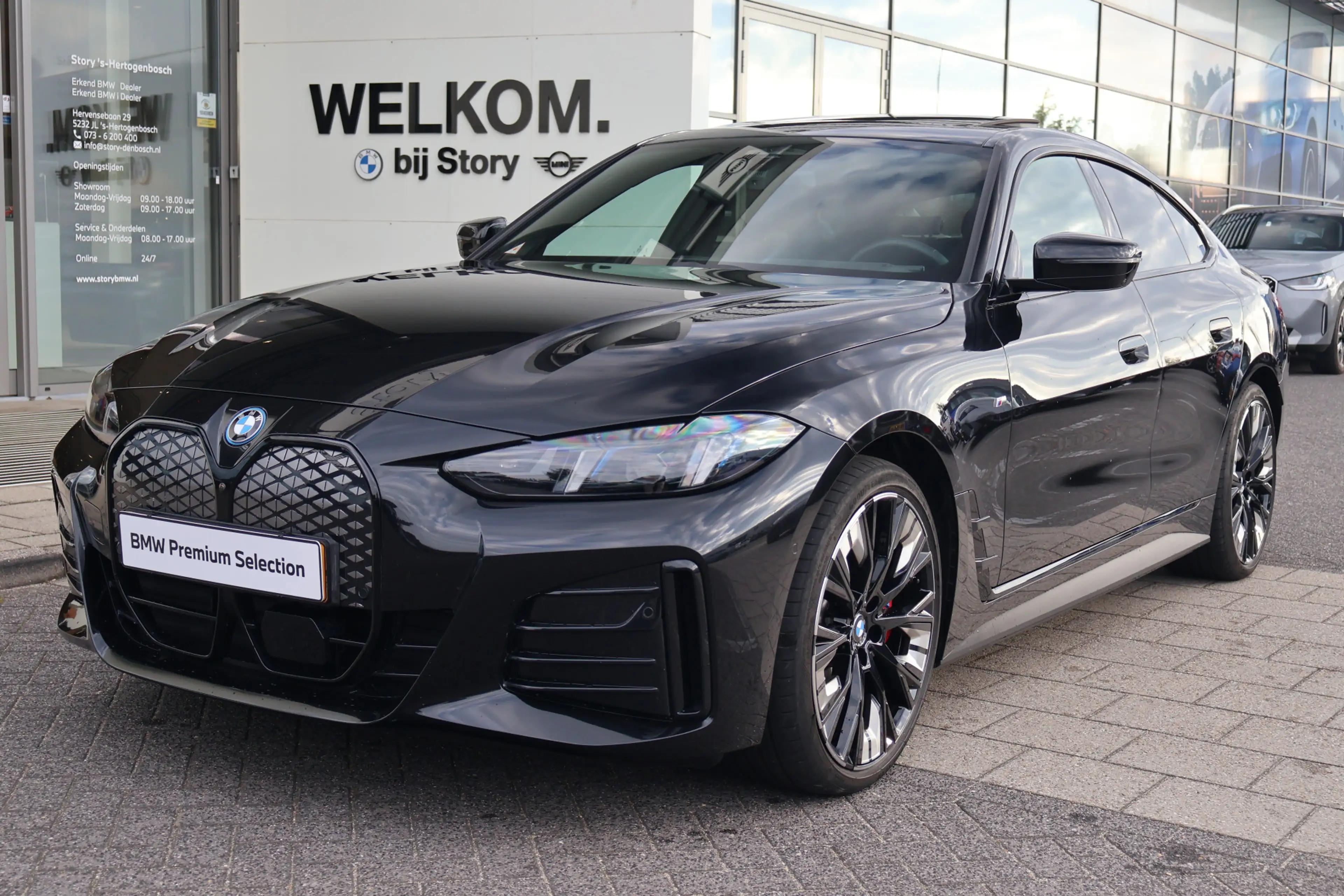 BMW i4 eDrive40 M Sport / Schuif-kanteldak / Harman Kardo — photo 5