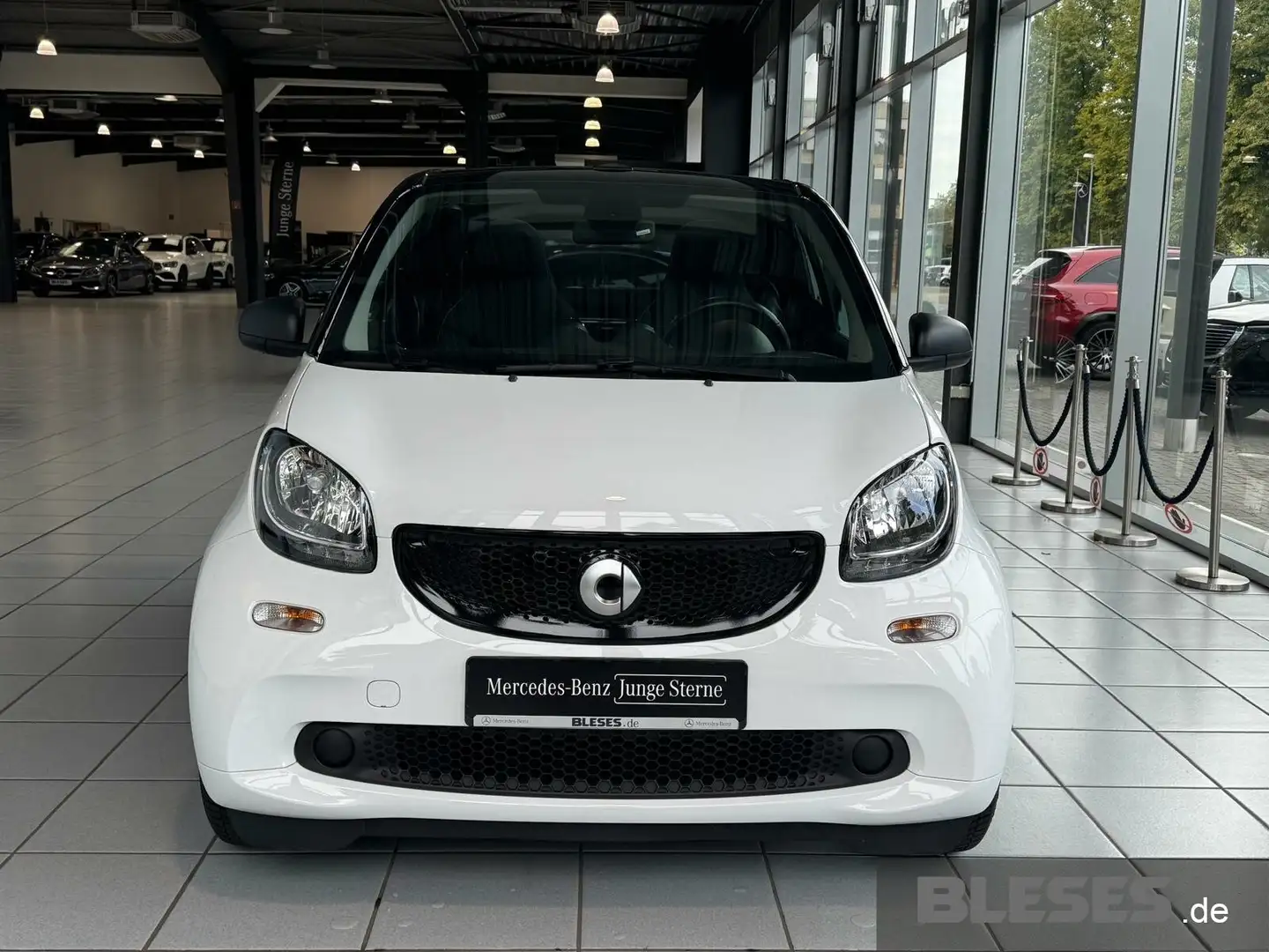 smart forTwo fortwo Cabrio Passion Twinamic+Klima+SHZ+KomPaket Blanc - 2