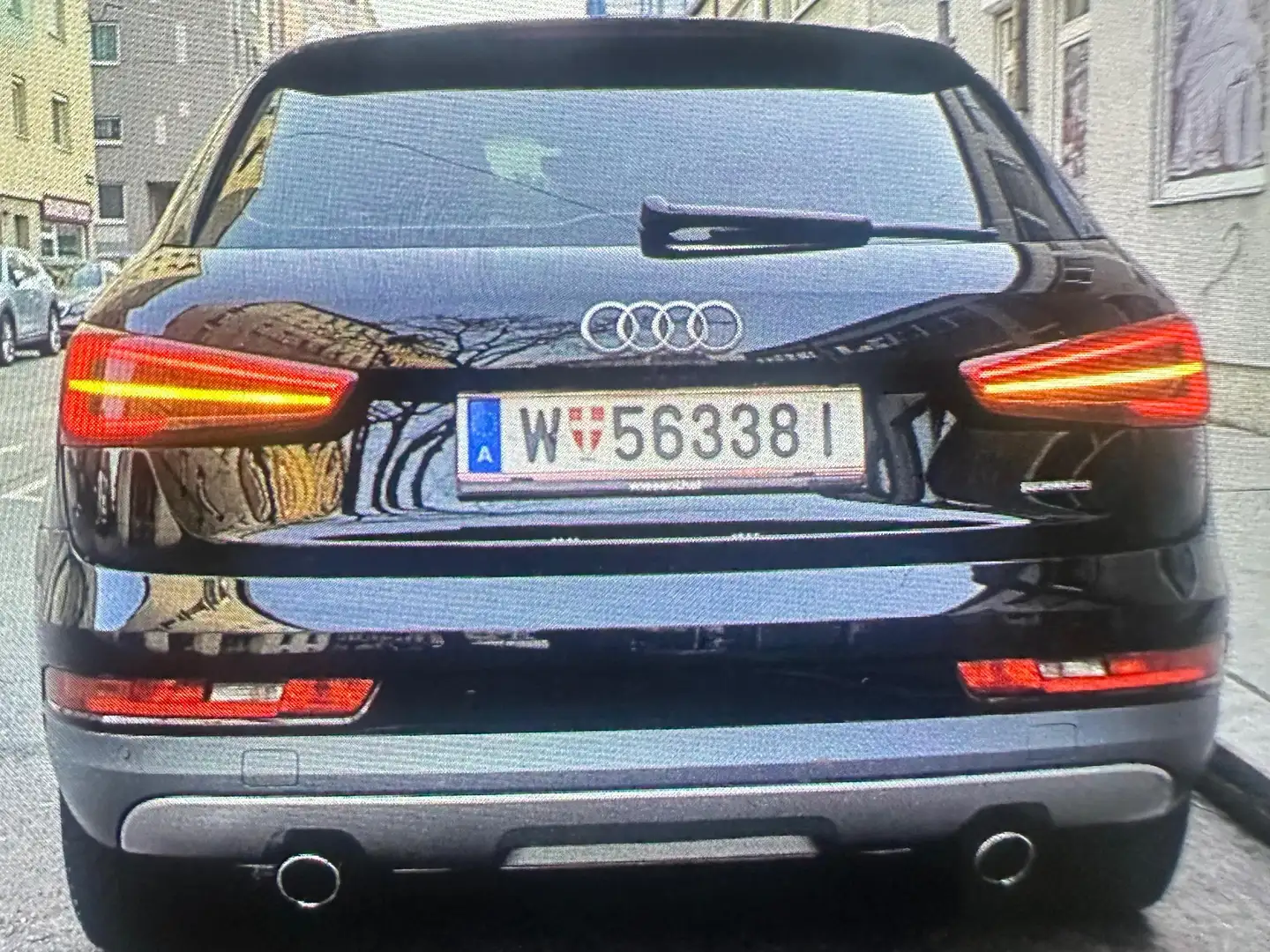 Audi Q3 Q3 2,0 TFSI quattro Sport S-tronic Sport Schwarz - 1