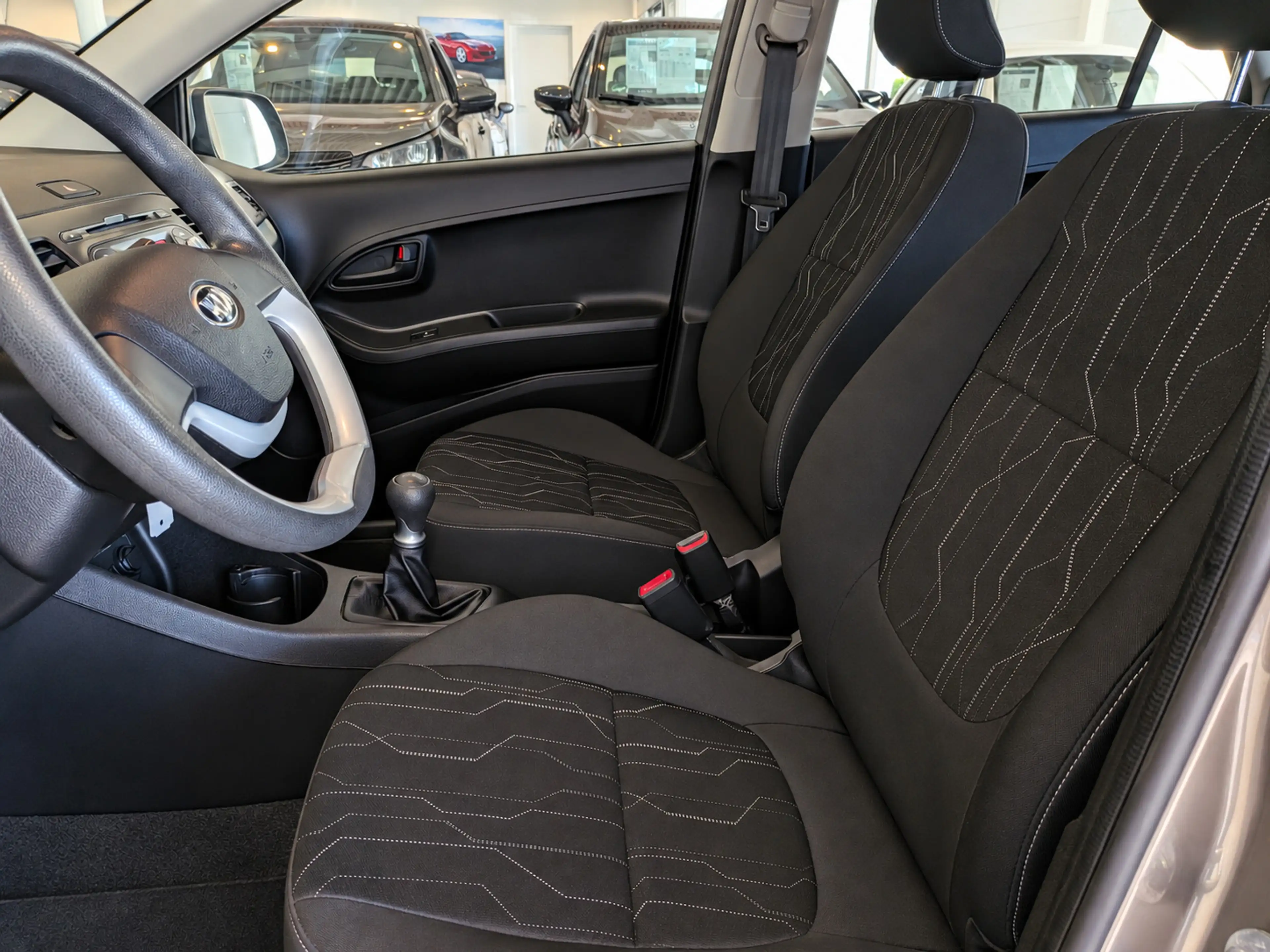 Kia Picanto 1.0 CVVT Comfort Pack Airco, Stuurbekrachtiging — photo 6