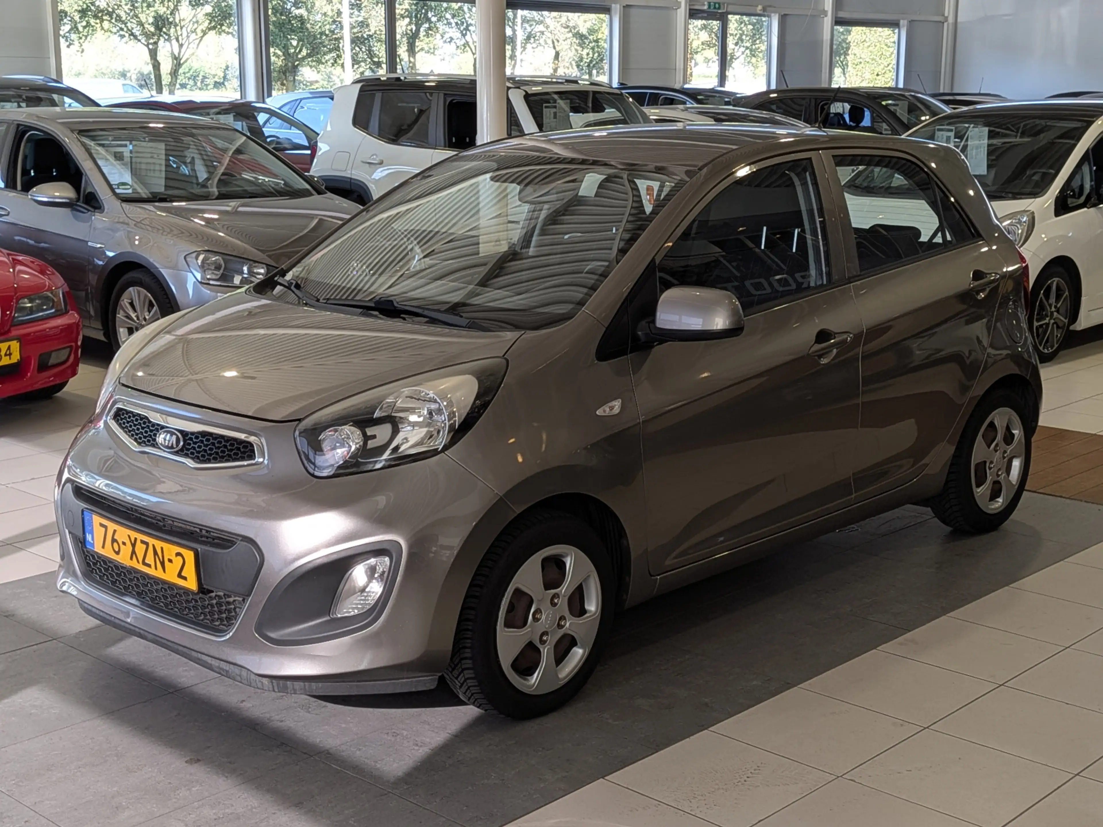 Kia Picanto 1.0 CVVT Comfort Pack Airco, Stuurbekrachtiging — photo 2