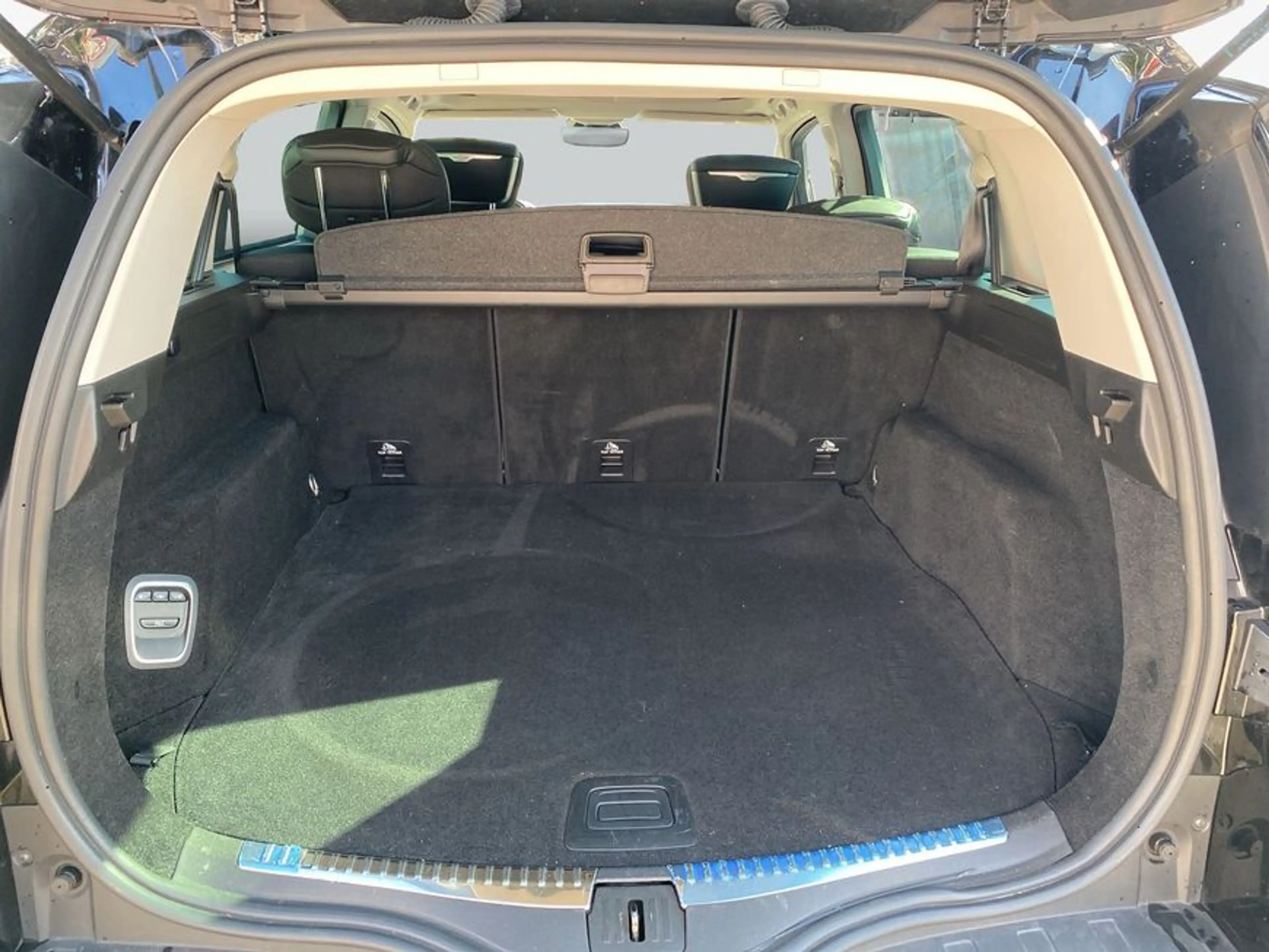 Renault Espace TCe 225 EDC GPF INITIALE PARIS — photo 8