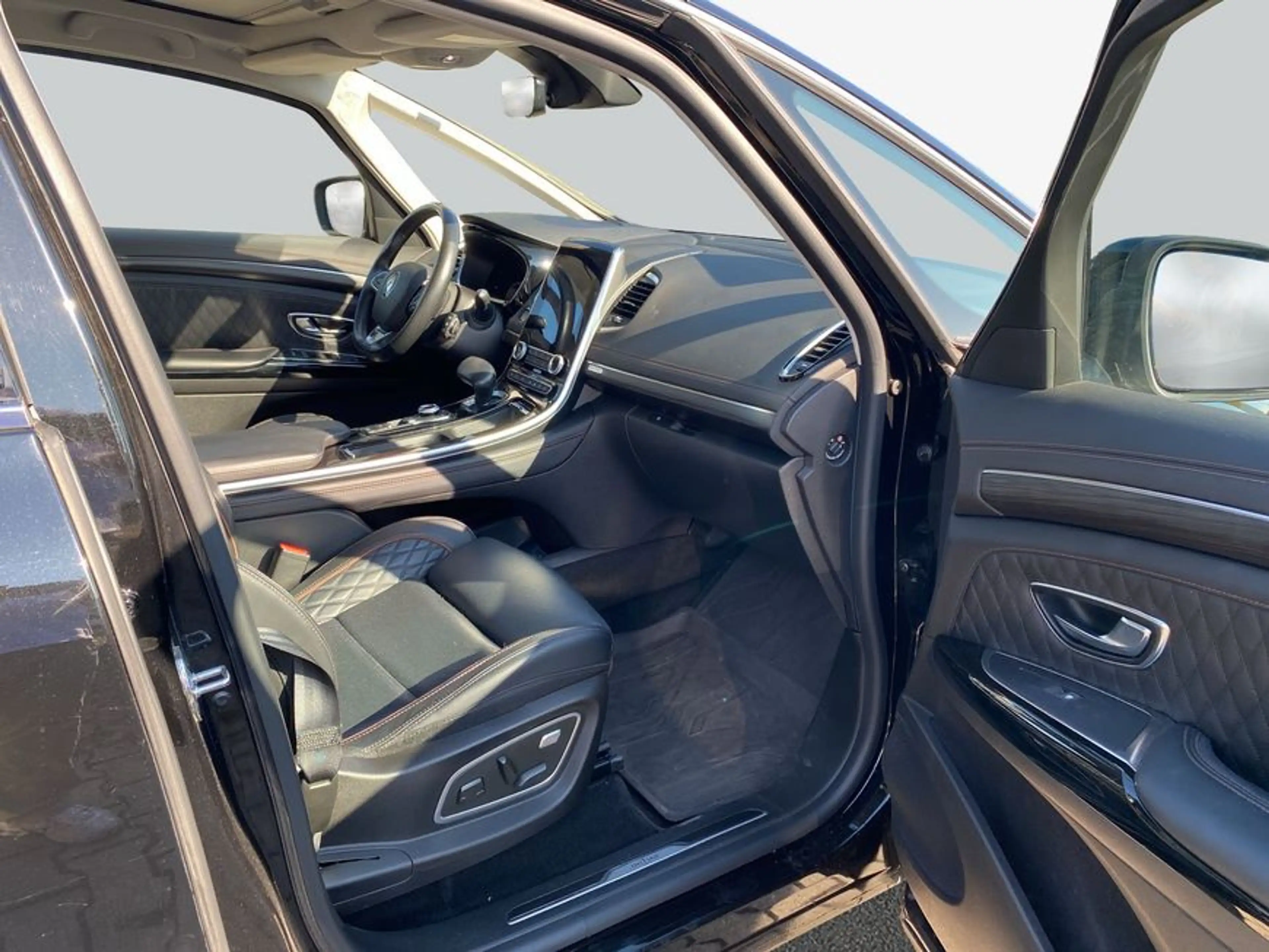 Renault Espace TCe 225 EDC GPF INITIALE PARIS — photo 12