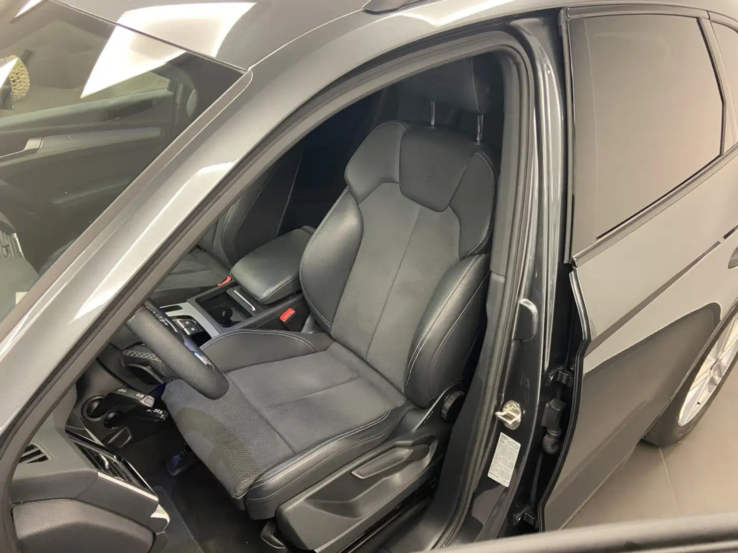 Audi Q5 S line 40 TDI quattro 204 CV S tronic Gris - 2