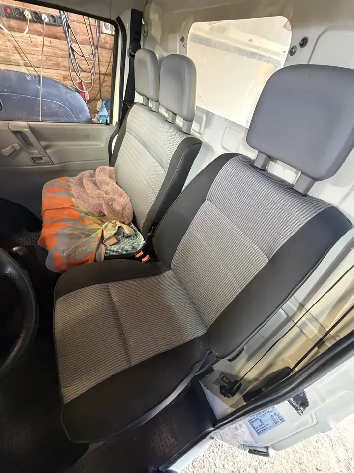 Volkswagen T4 Caravelle Caravelle 2-2-2 GL 2,4 Ds., foto 7