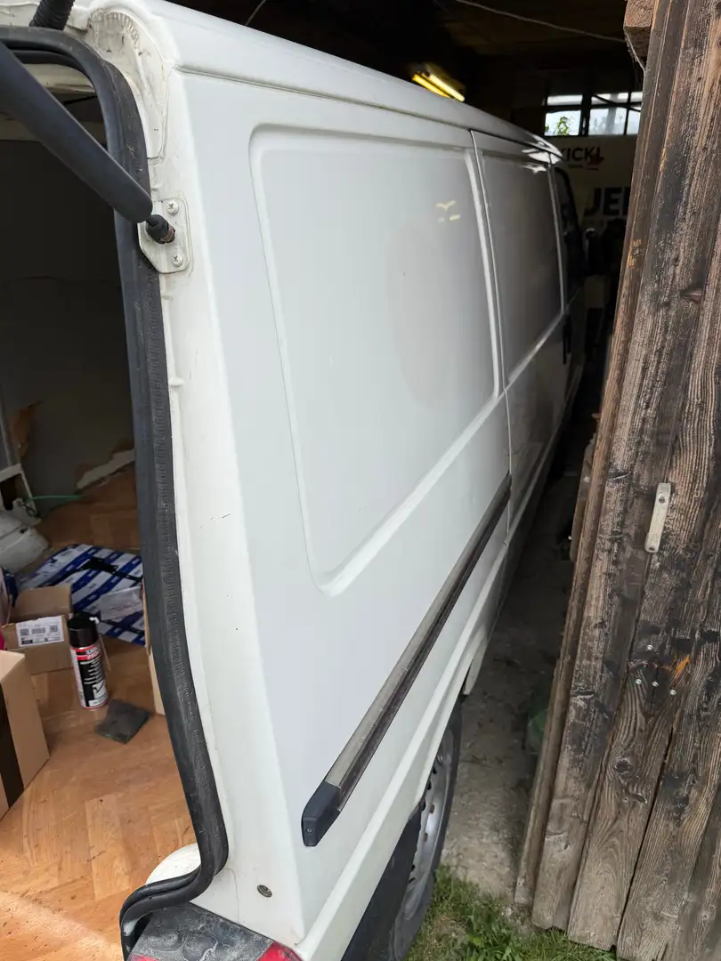 Volkswagen T4 Caravelle Caravelle 2-2-2 GL 2,4 Ds. Weiß - 1