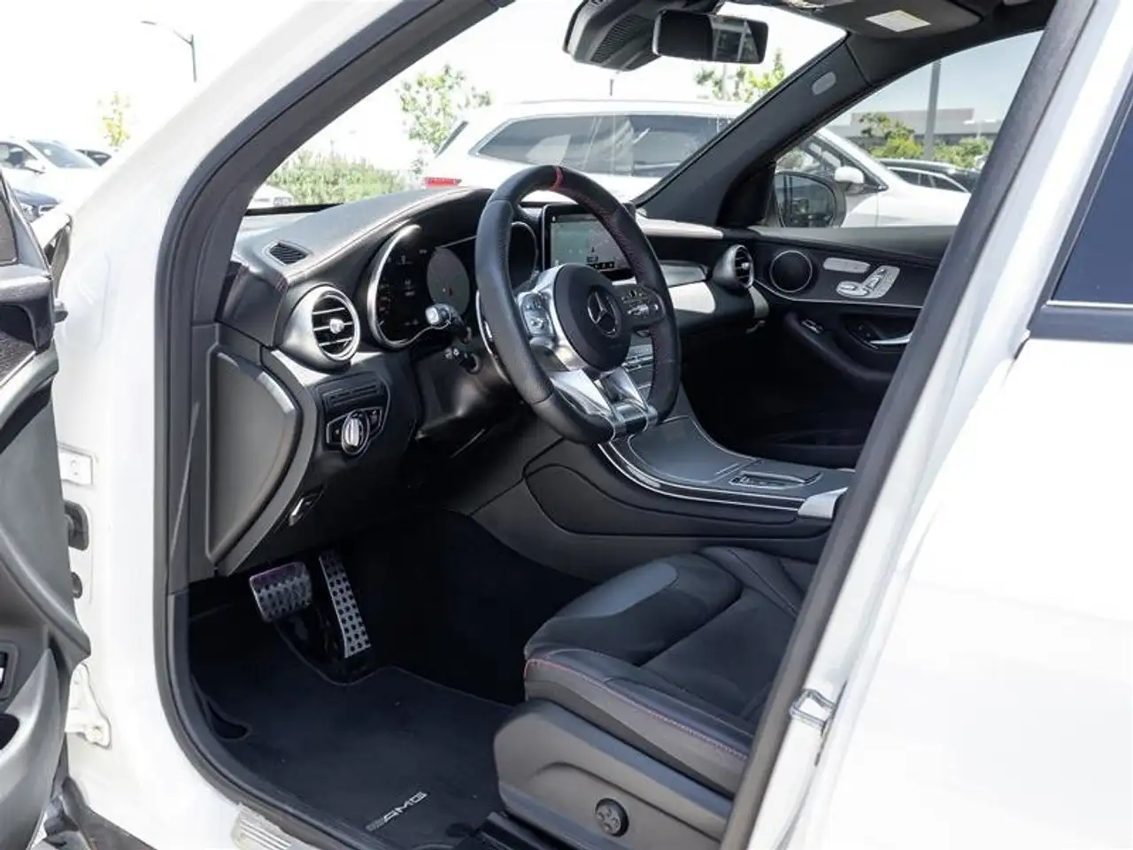 Mercedes-Benz GLC снимка Mercedes-Benz GLC