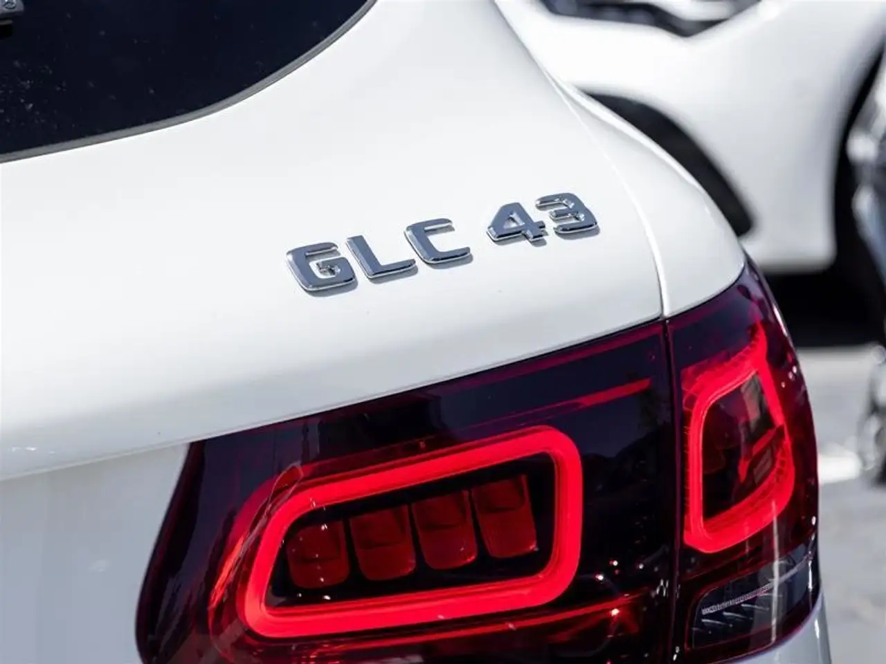 Mercedes-Benz GLC снимка Mercedes-Benz GLC