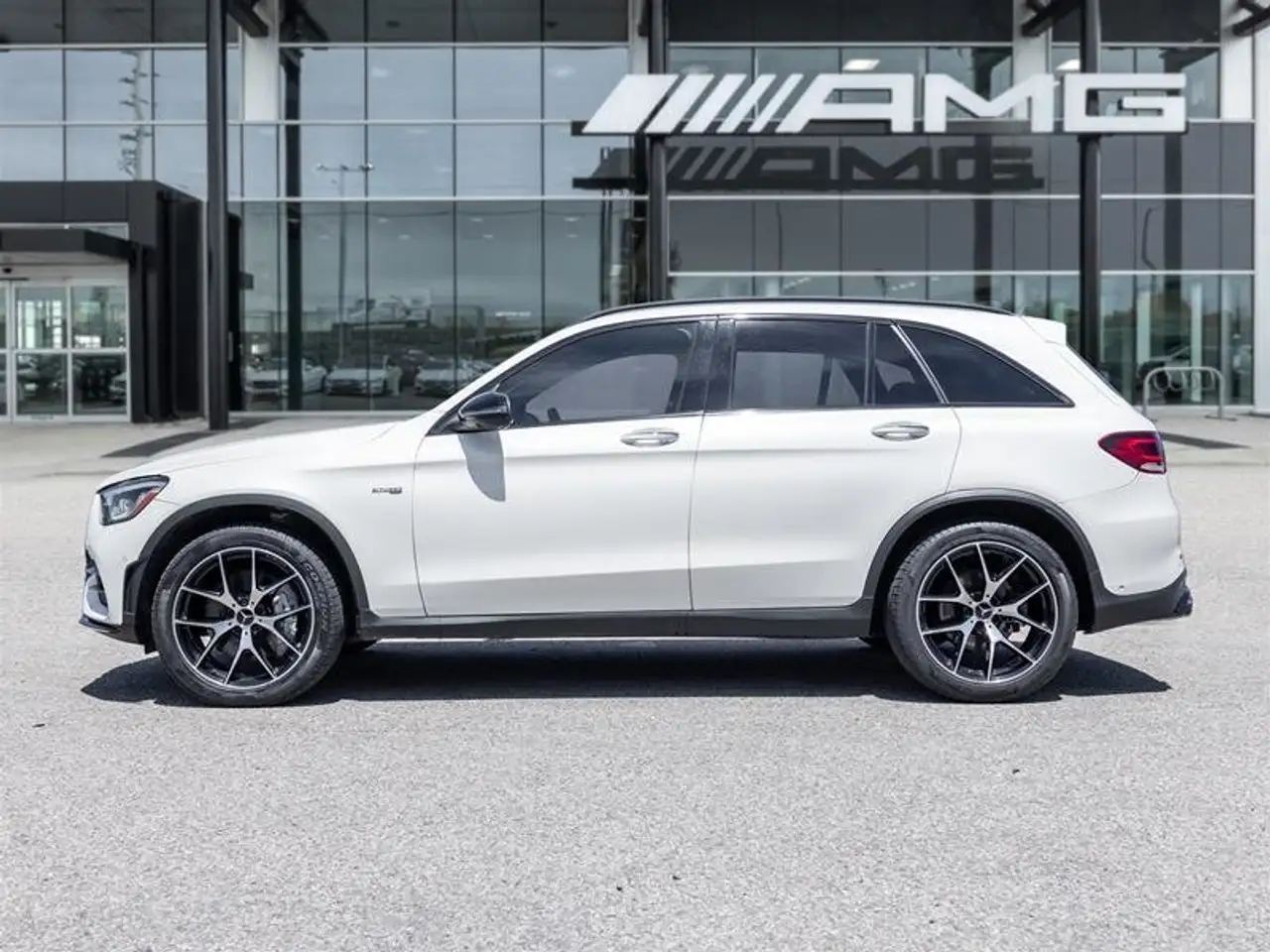 Mercedes-Benz GLC снимка Mercedes-Benz GLC