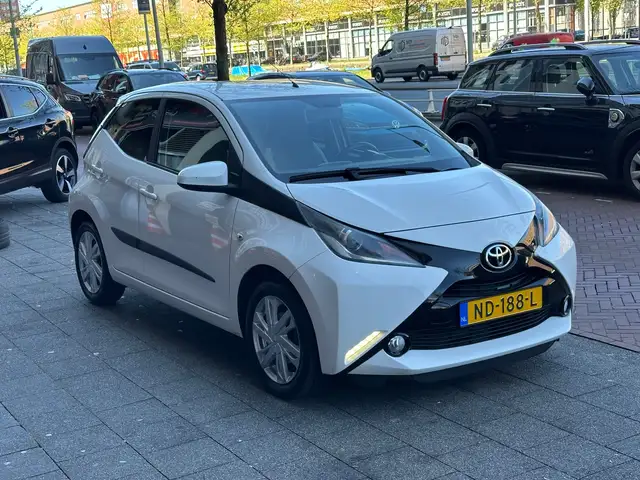 Toyota Aygo view 5