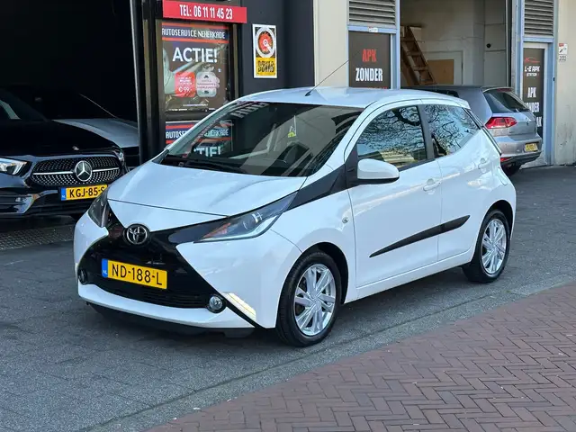 2017 Toyota Aygo in White for sale