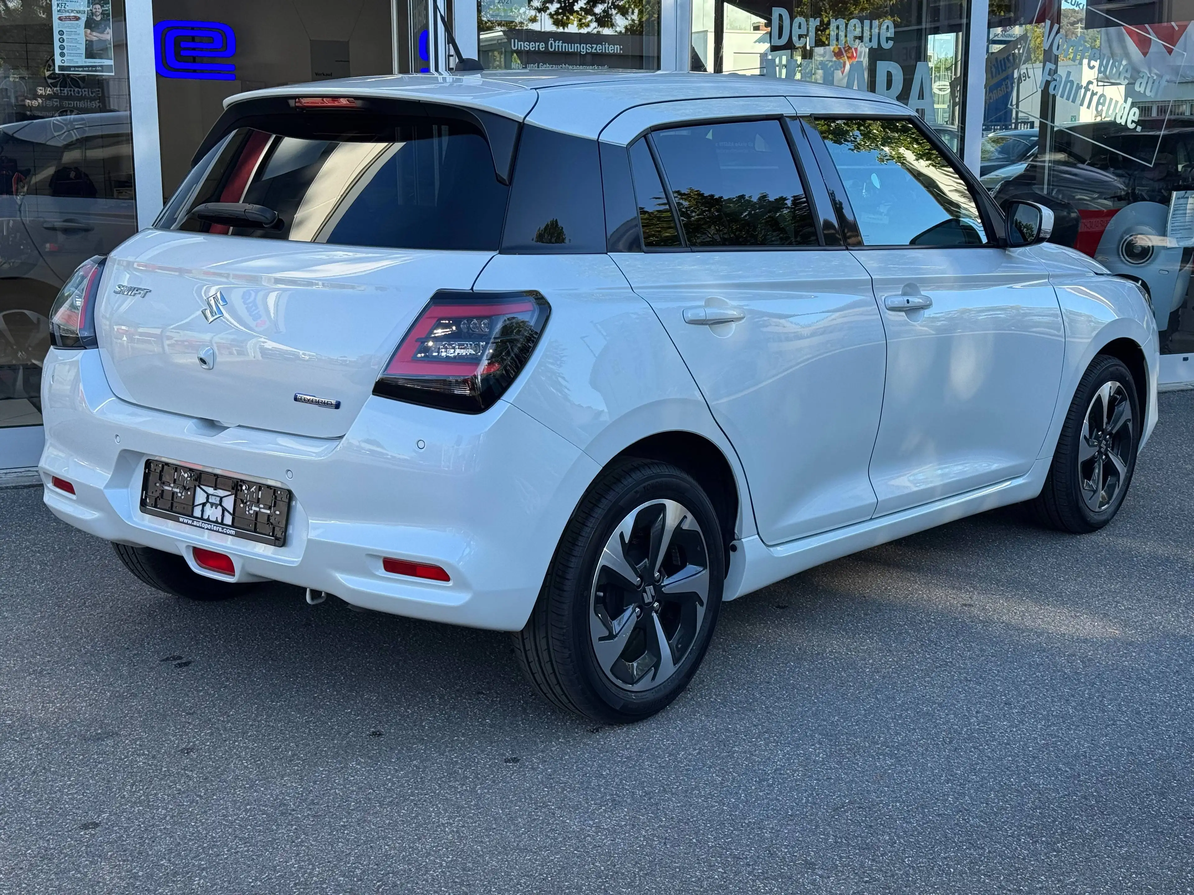 Suzuki Swift 1.2 Hybrid Comfort+ *Automatik* Navi*CarPlay*AndroidAuto*PDC*Kamera* — photo 8