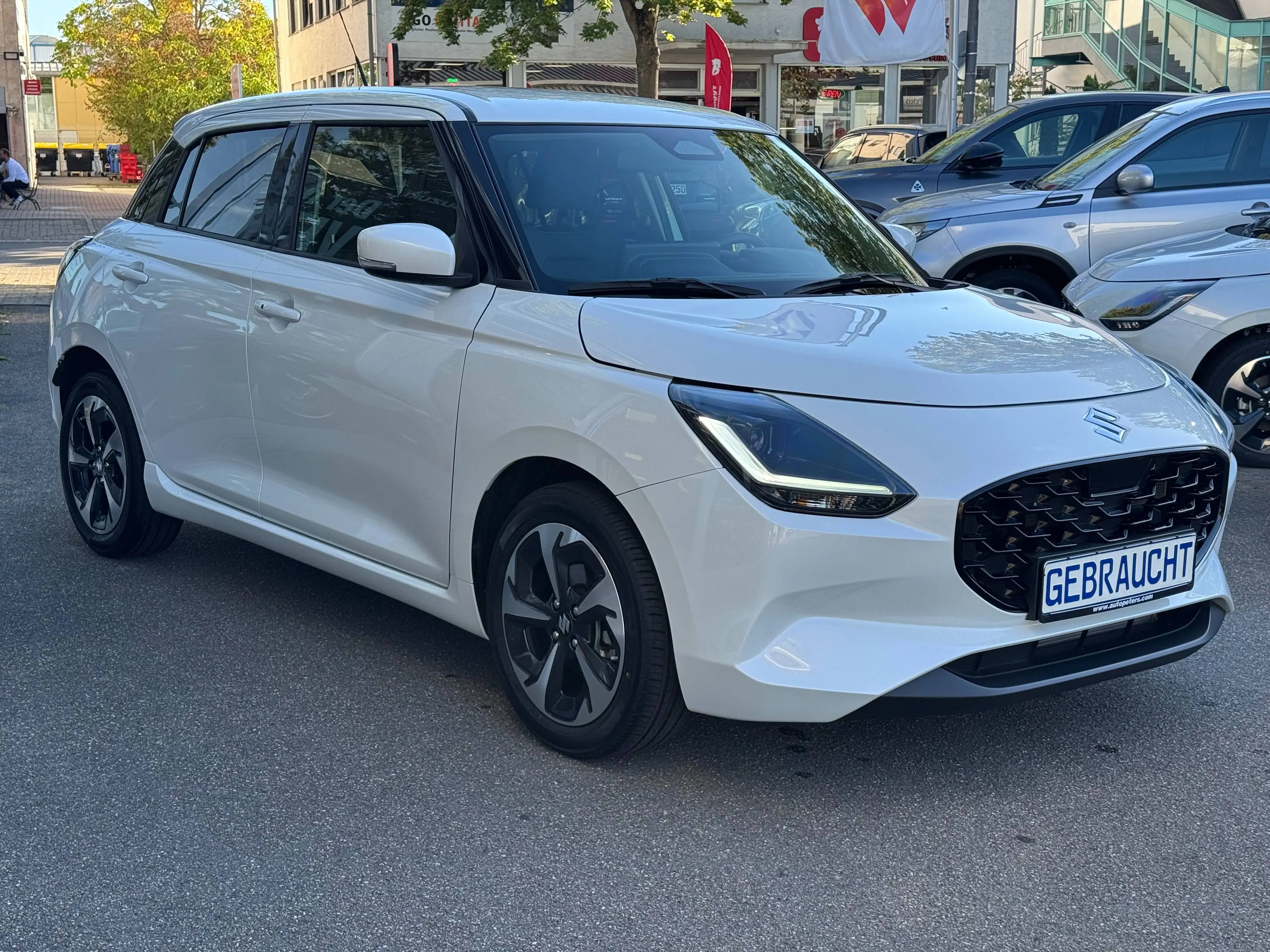 Suzuki Swift 1.2 Hybrid Comfort+ *Automatik* Navi*CarPlay*AndroidAuto*PDC*Kamera* — photo 2