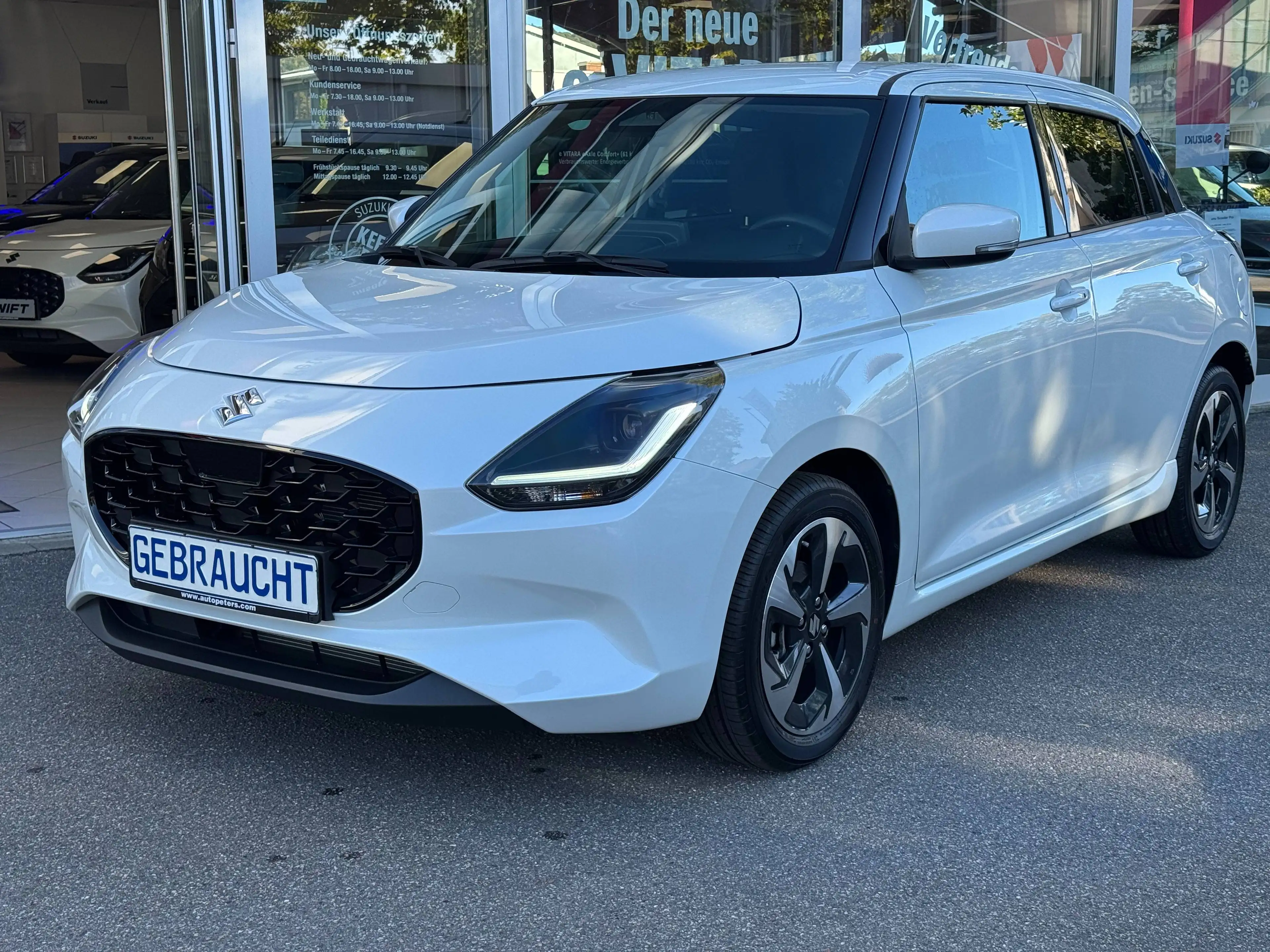 Suzuki Swift 1.2 Hybrid Comfort+ *Automatik* Navi*CarPlay*AndroidAuto*PDC*Kamera* — photo 4