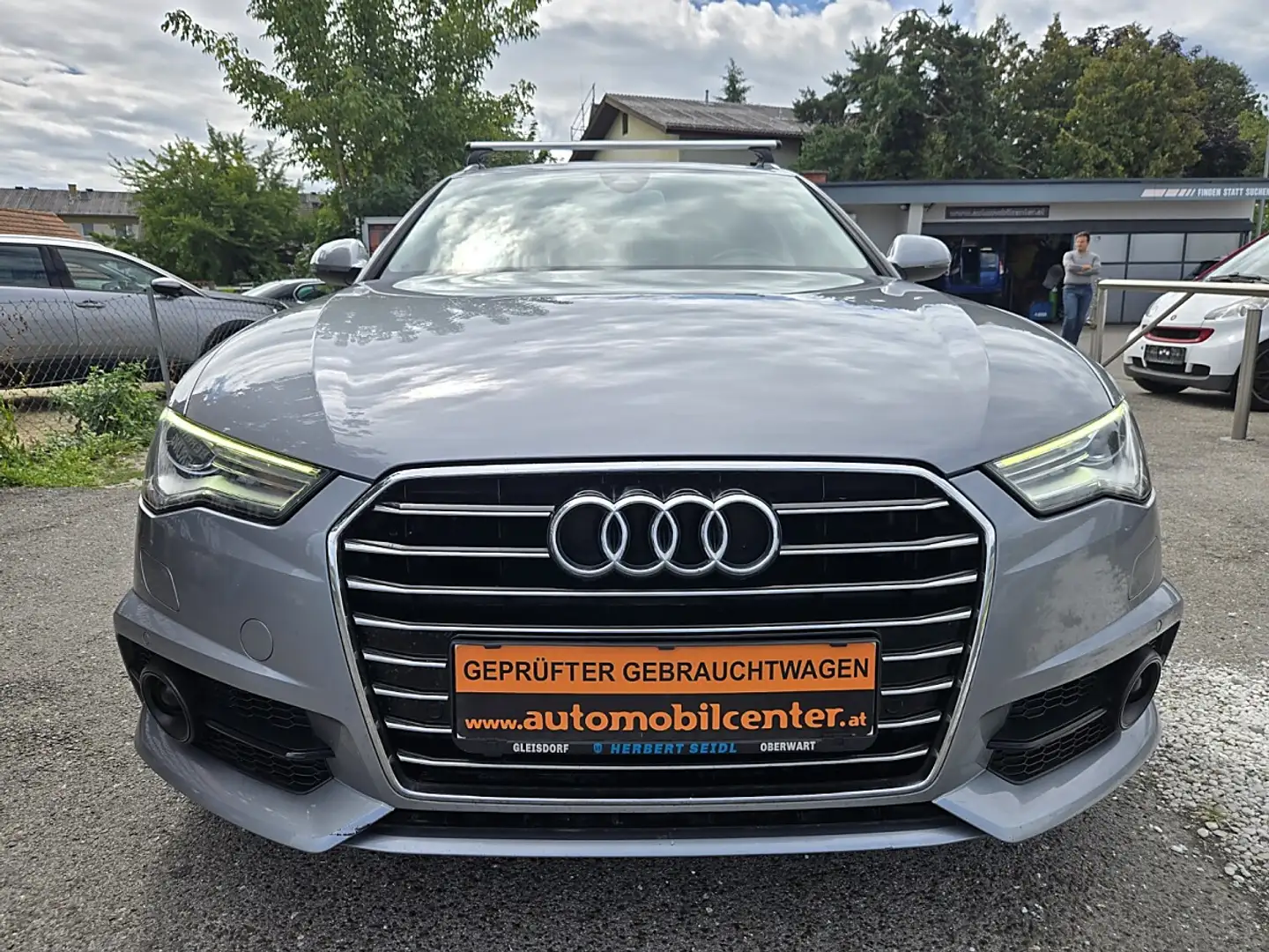 Audi A6 Avant 2,0 TDI ultra intense S-tronic Grau - 2
