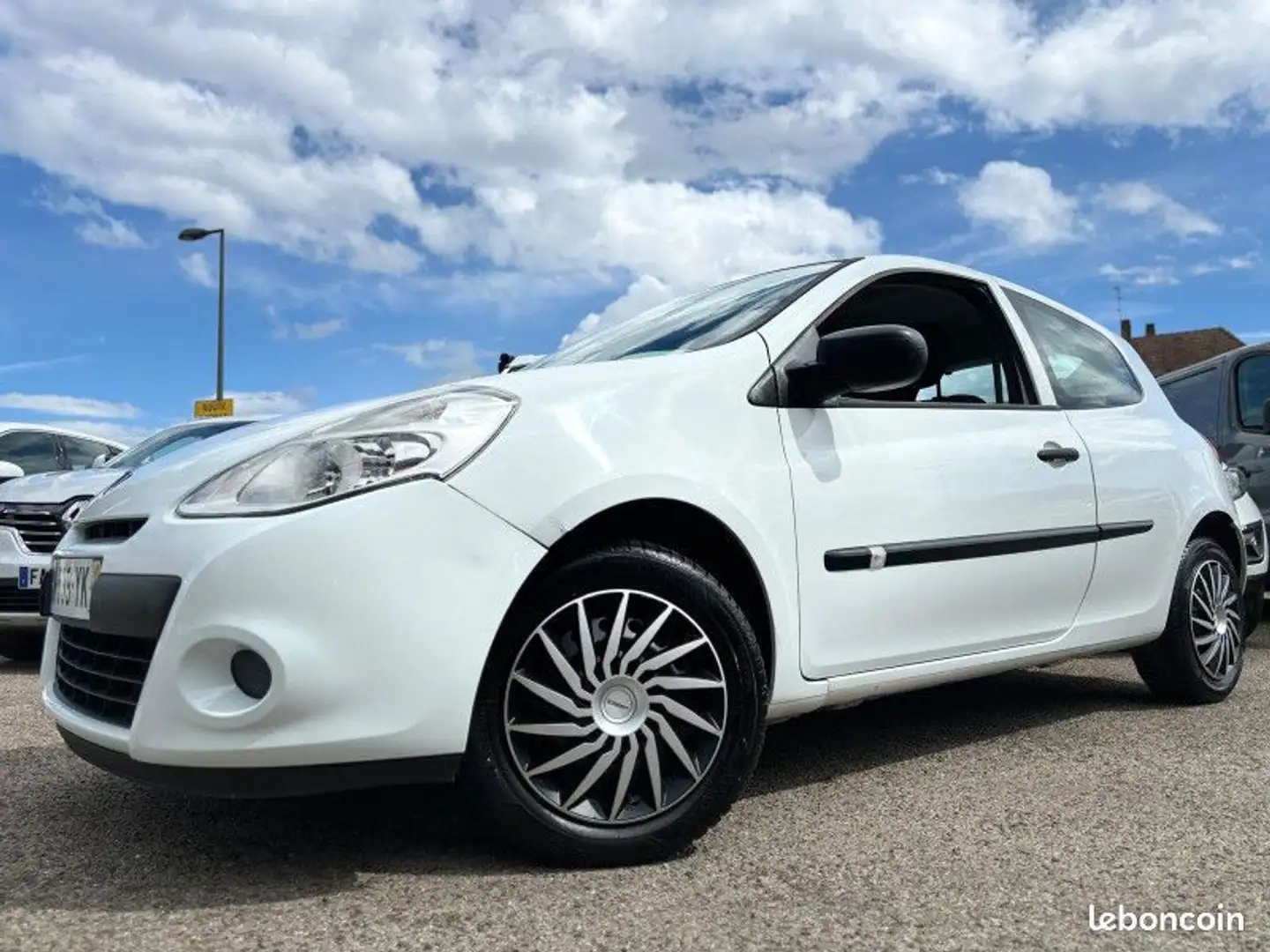 Renault Clio III 1.5 DCI 75CH ALIZE ECO² 3P Blanc - 1