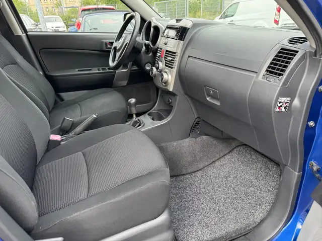 Daihatsu Terios view 13