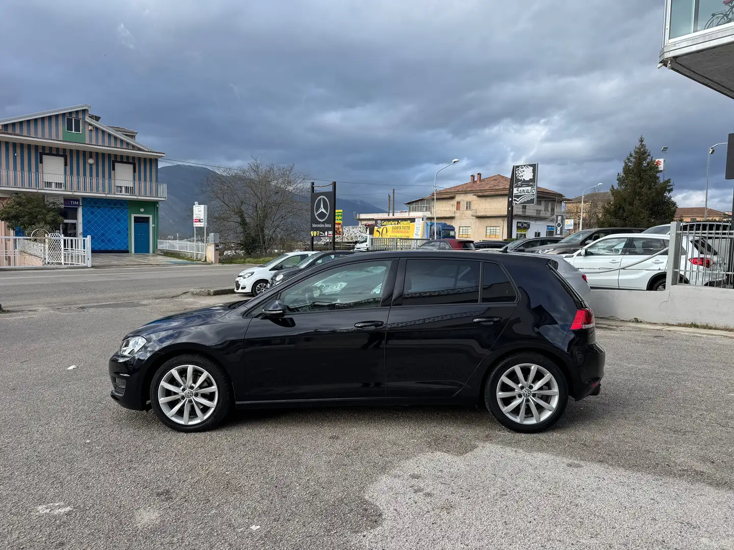 Volkswagen Golf Volkswagen Golf 7 1.6 TDI 115 CV DSG 5p. Highline Schwarz - 2
