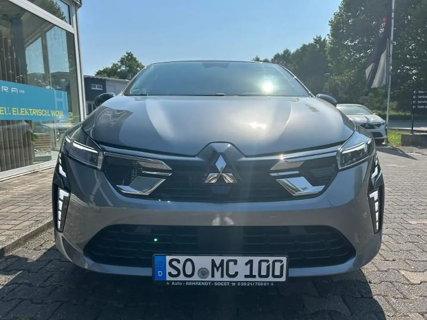 Mitsubishi Colt EDITION 1.6 Hybrid * Grau-Metallic * Grau - 2