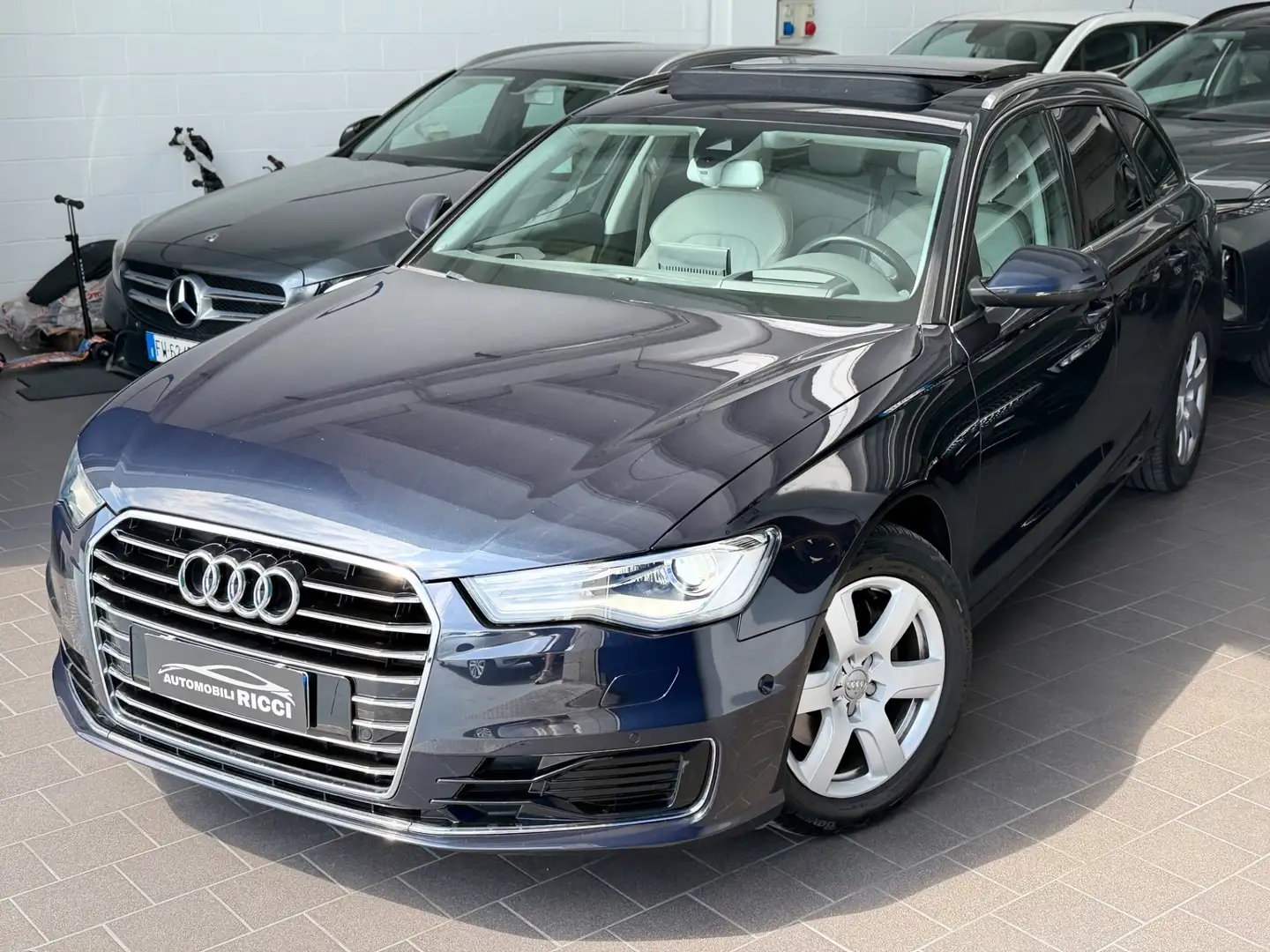 Audi A6 Avant 2.0 TDI 190 CV ultra Blauw - 1