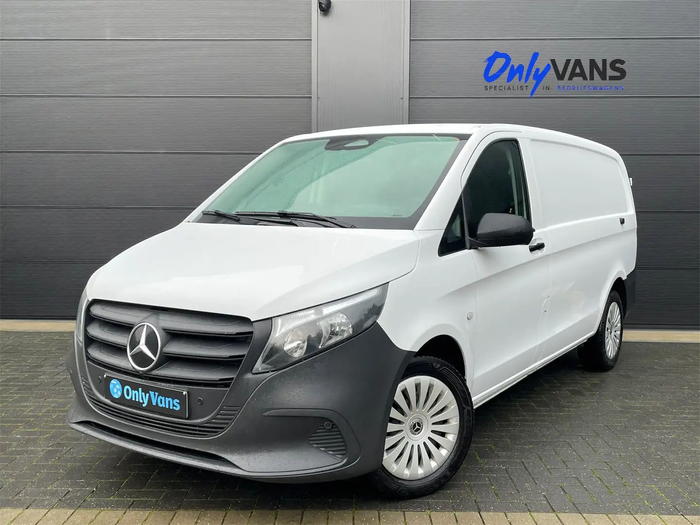 Mercedes-Benz Vito 116 CDi Face Lift / L2 / Aut / € 29.743 Ex. BTW Weiß - 1