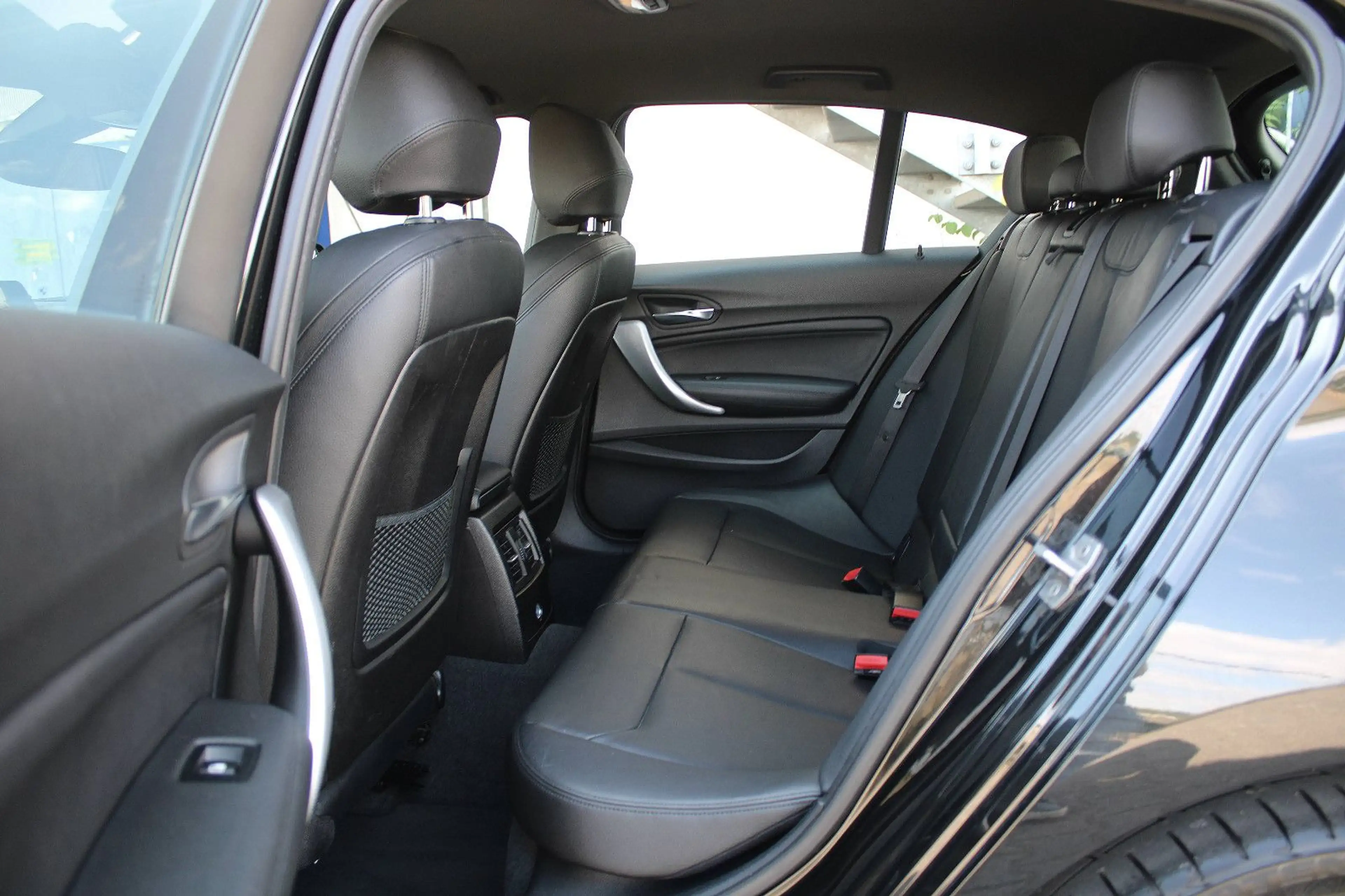 BMW 120 d M-Sport/Navi/LCI/Vollleder/SportAut/LED/18' — photo 14