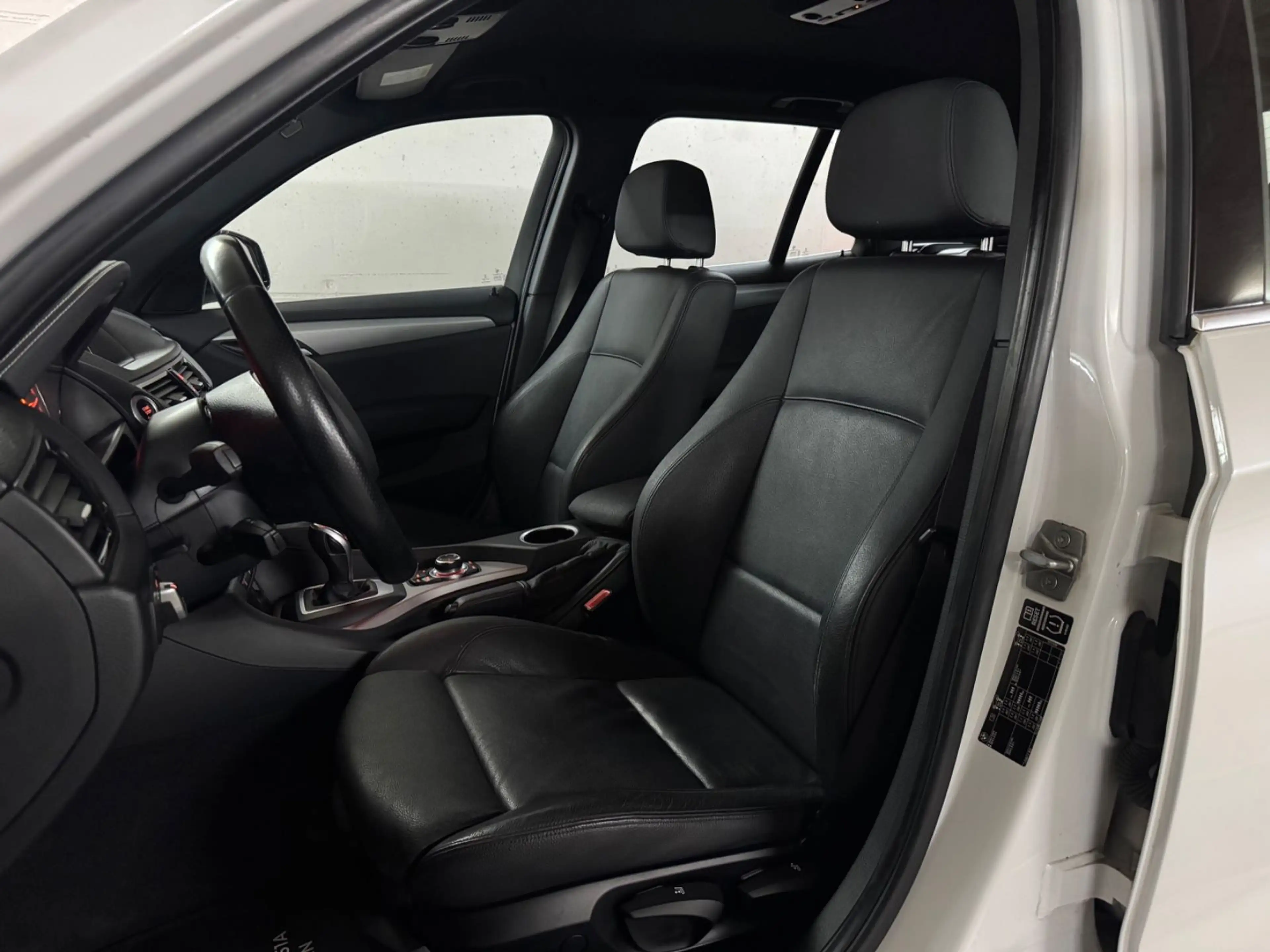 BMW X1 sDrive20i |M-Sport|Automatik|AHK|Xenon|19"| — photo 15