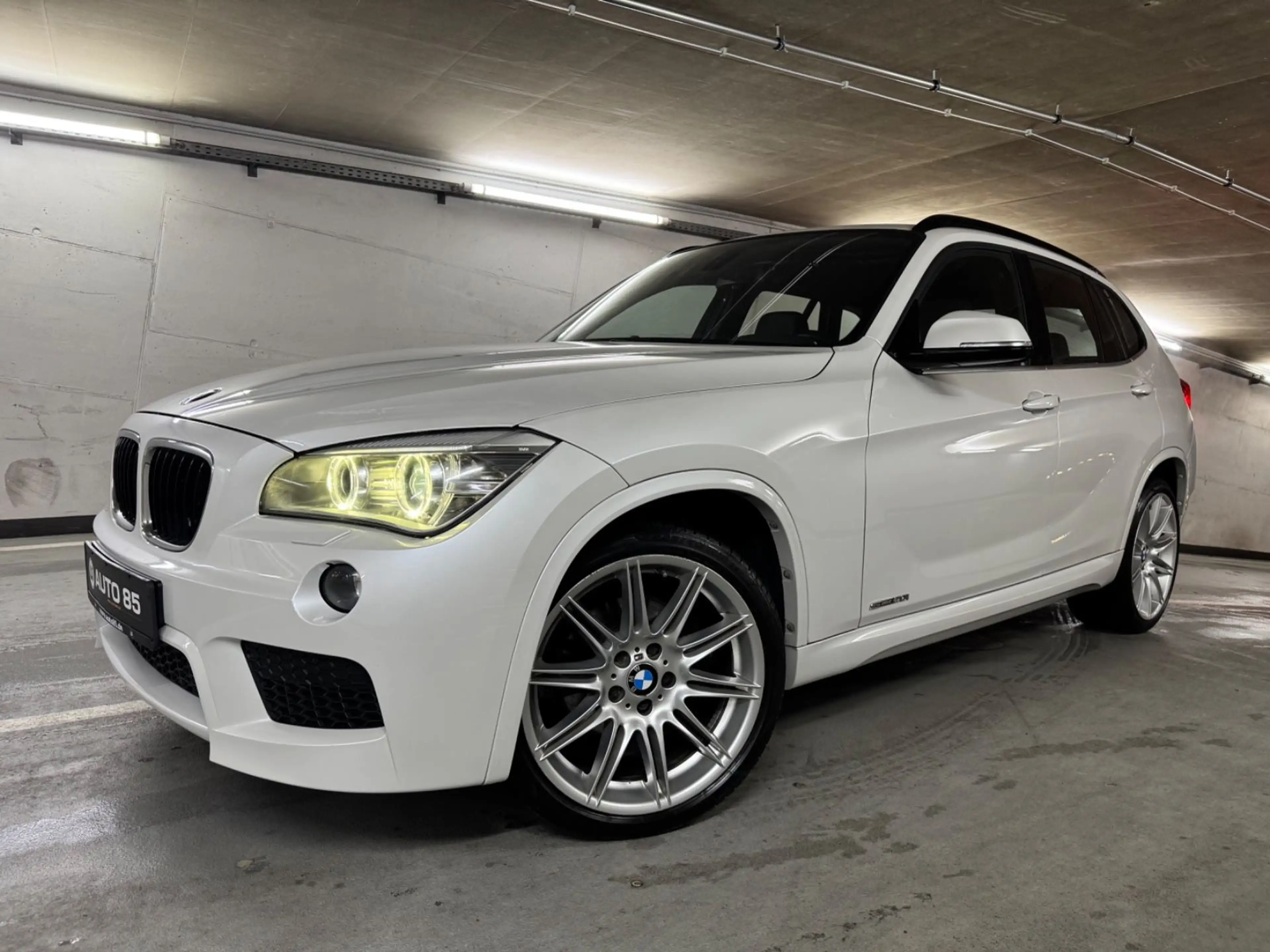 BMW X1 sDrive20i |M-Sport|Automatik|AHK|Xenon|19"|