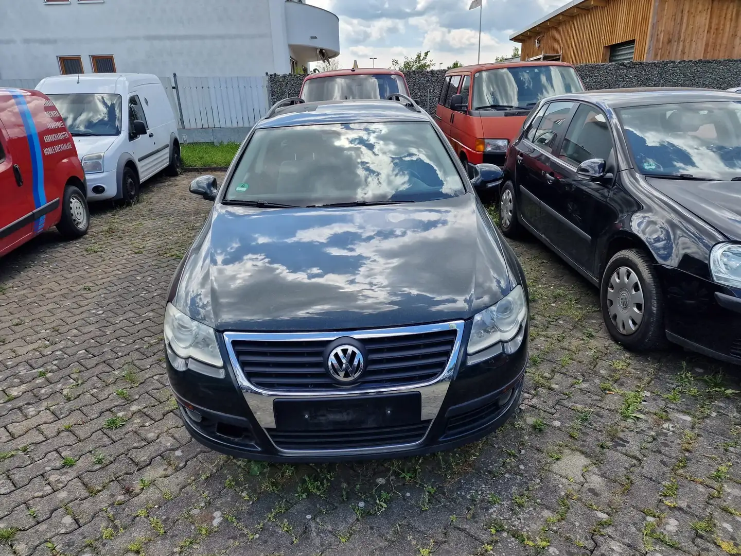 Volkswagen Passat Variant Trendline Schwarz - 1