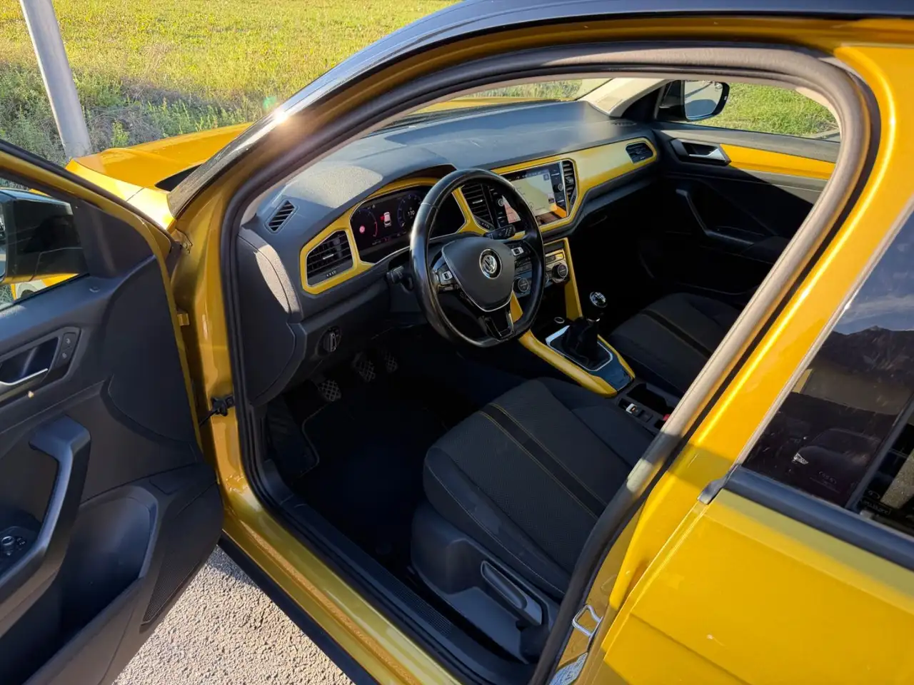 2018 Volkswagen T-Roc 1.6 TDI Style/Navi/ACC/Virtual, photograph 6