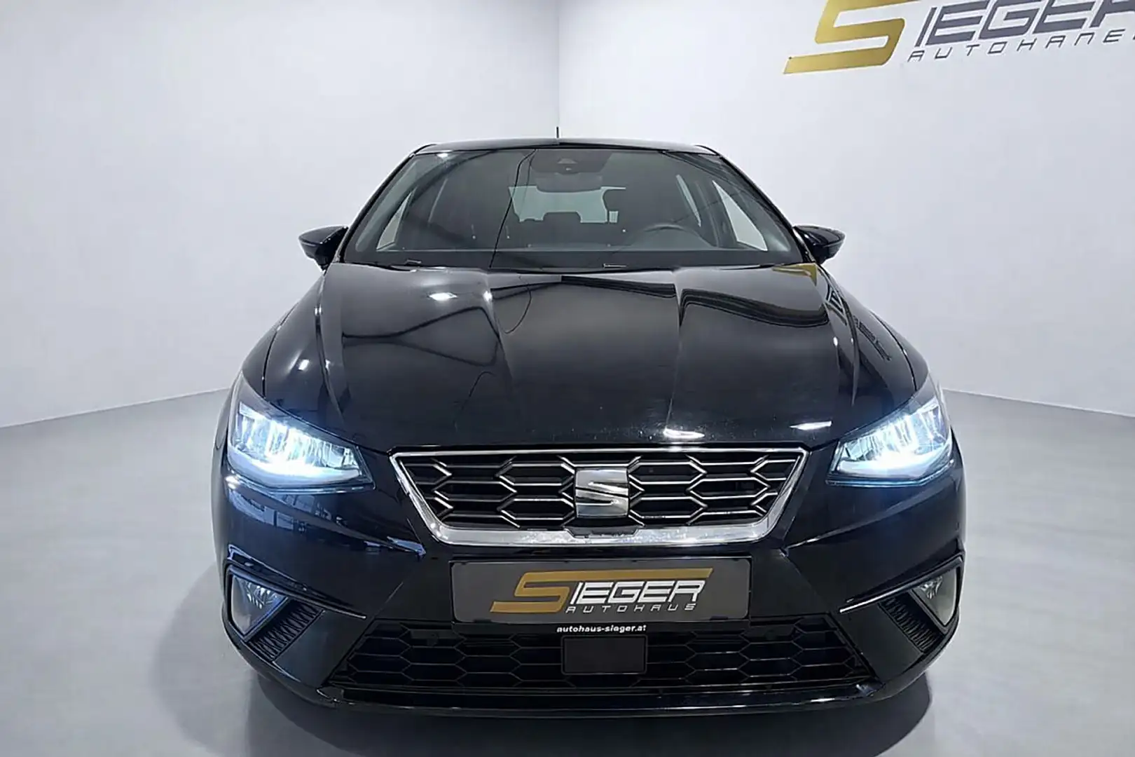 SEAT Ibiza 1,0 EcoTSI FR DSG Schwarz - 2